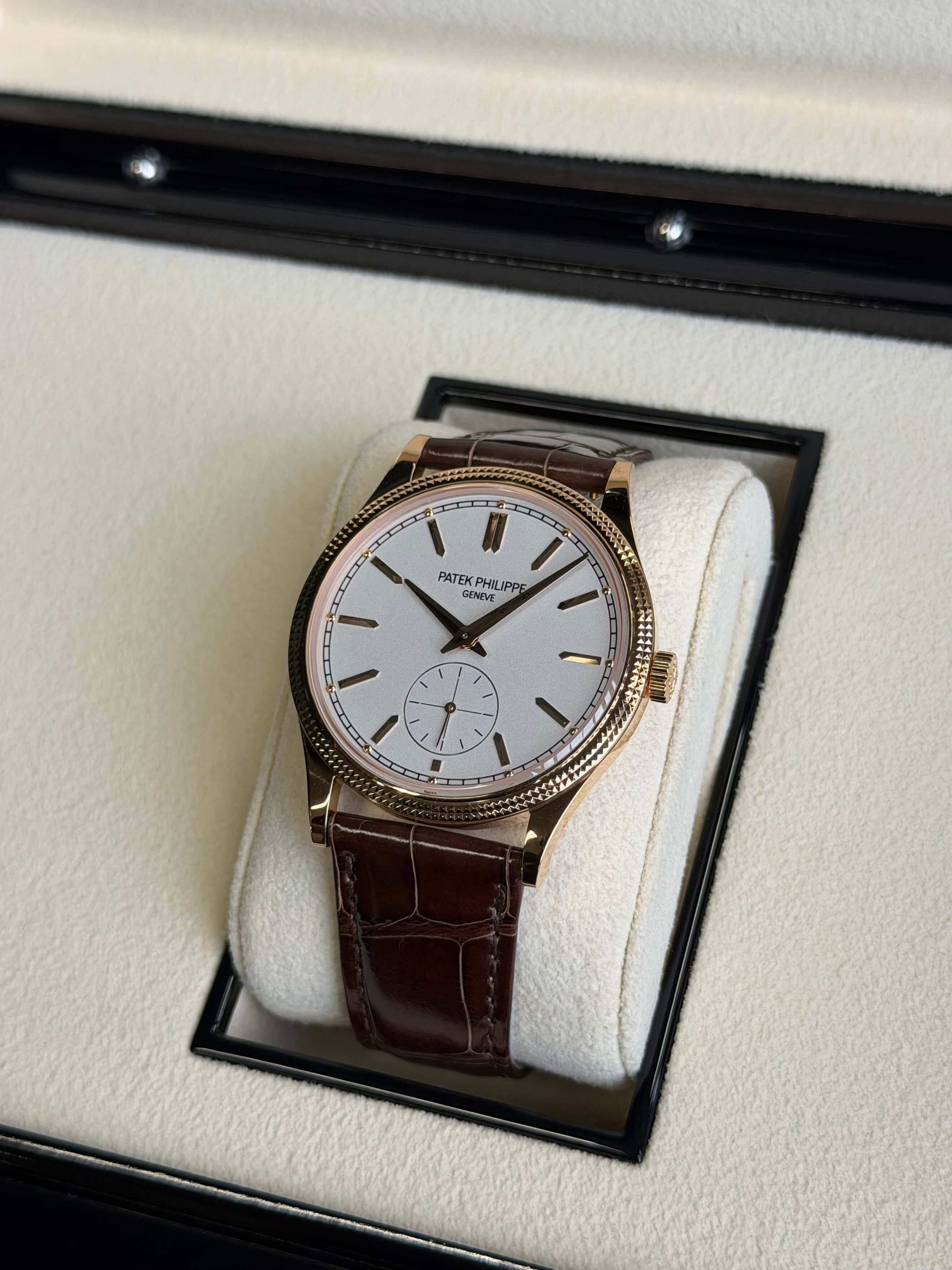 Watchrr - Authentic luxury watch
