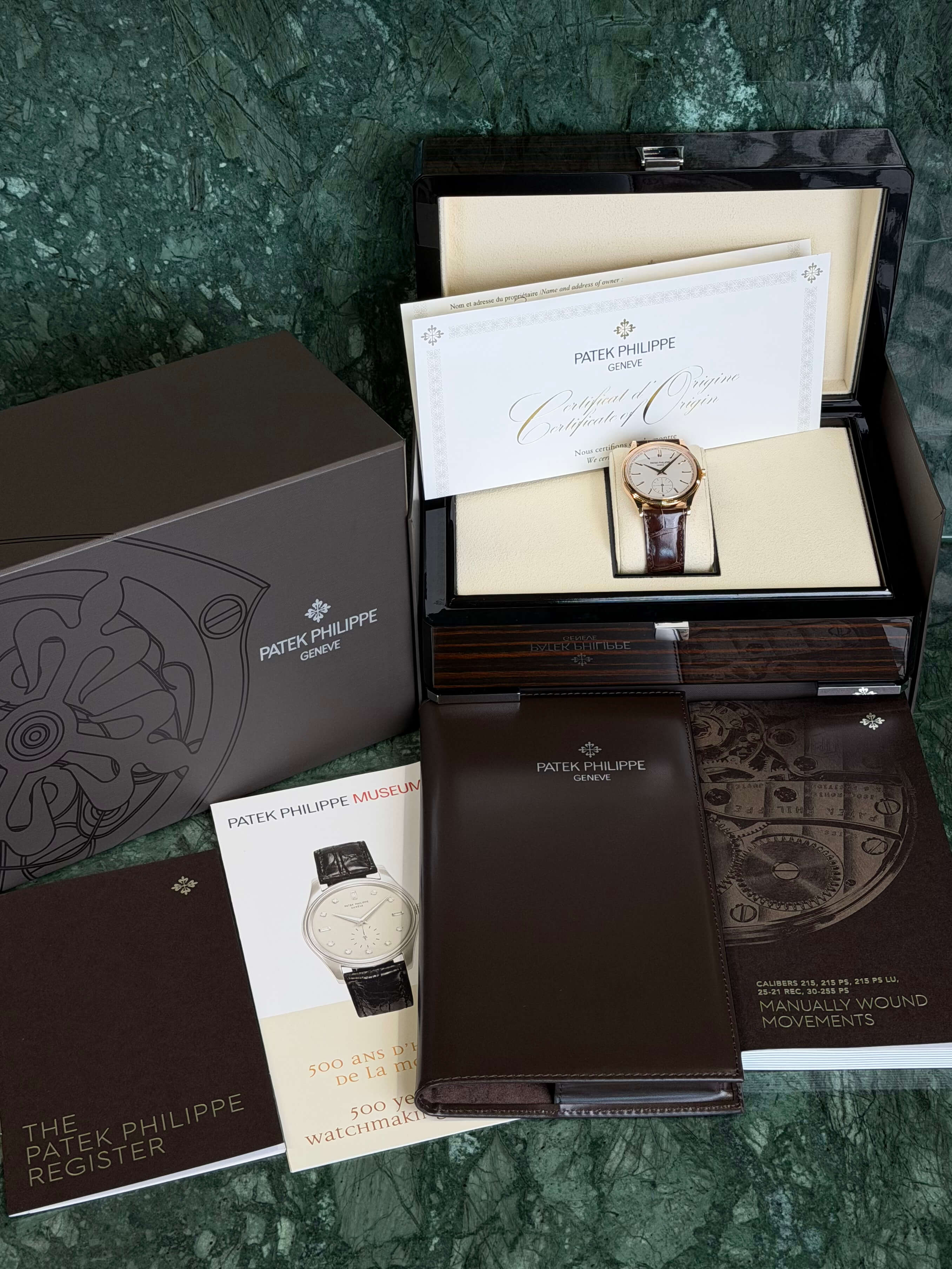 Watchrr - Authentic luxury watch