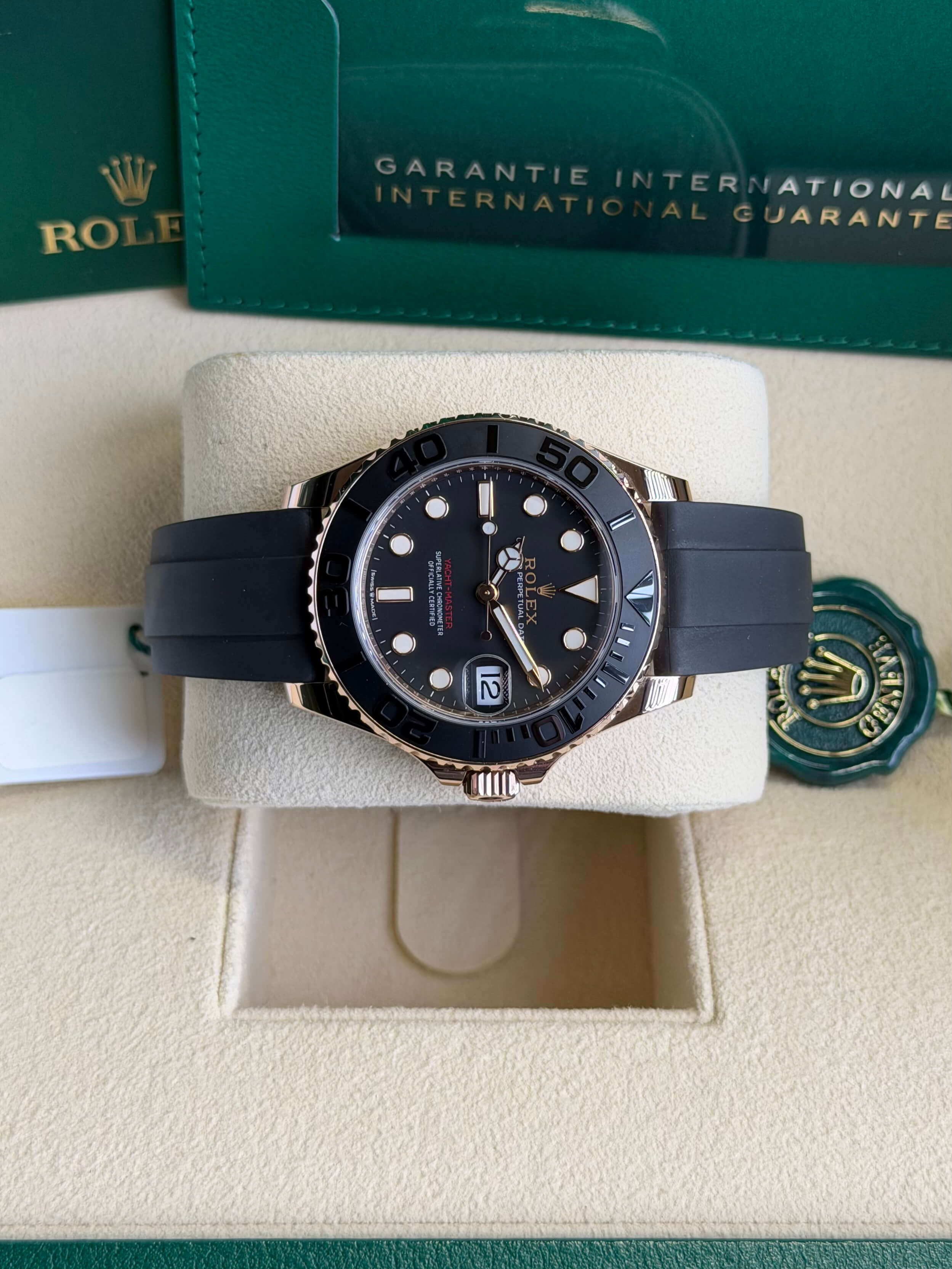 Watchrr - Authentic luxury watch