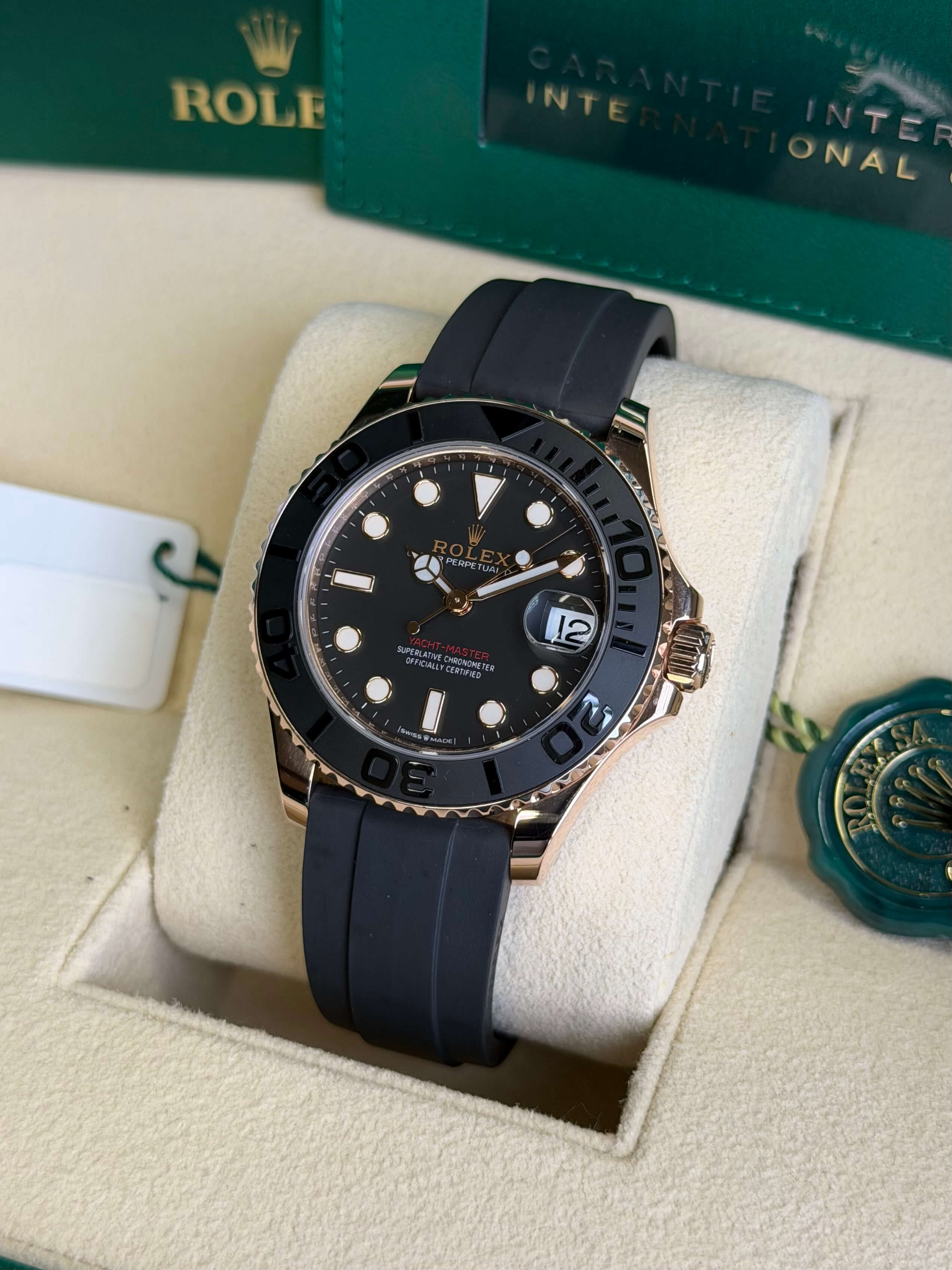 Watchrr - Authentic luxury watch