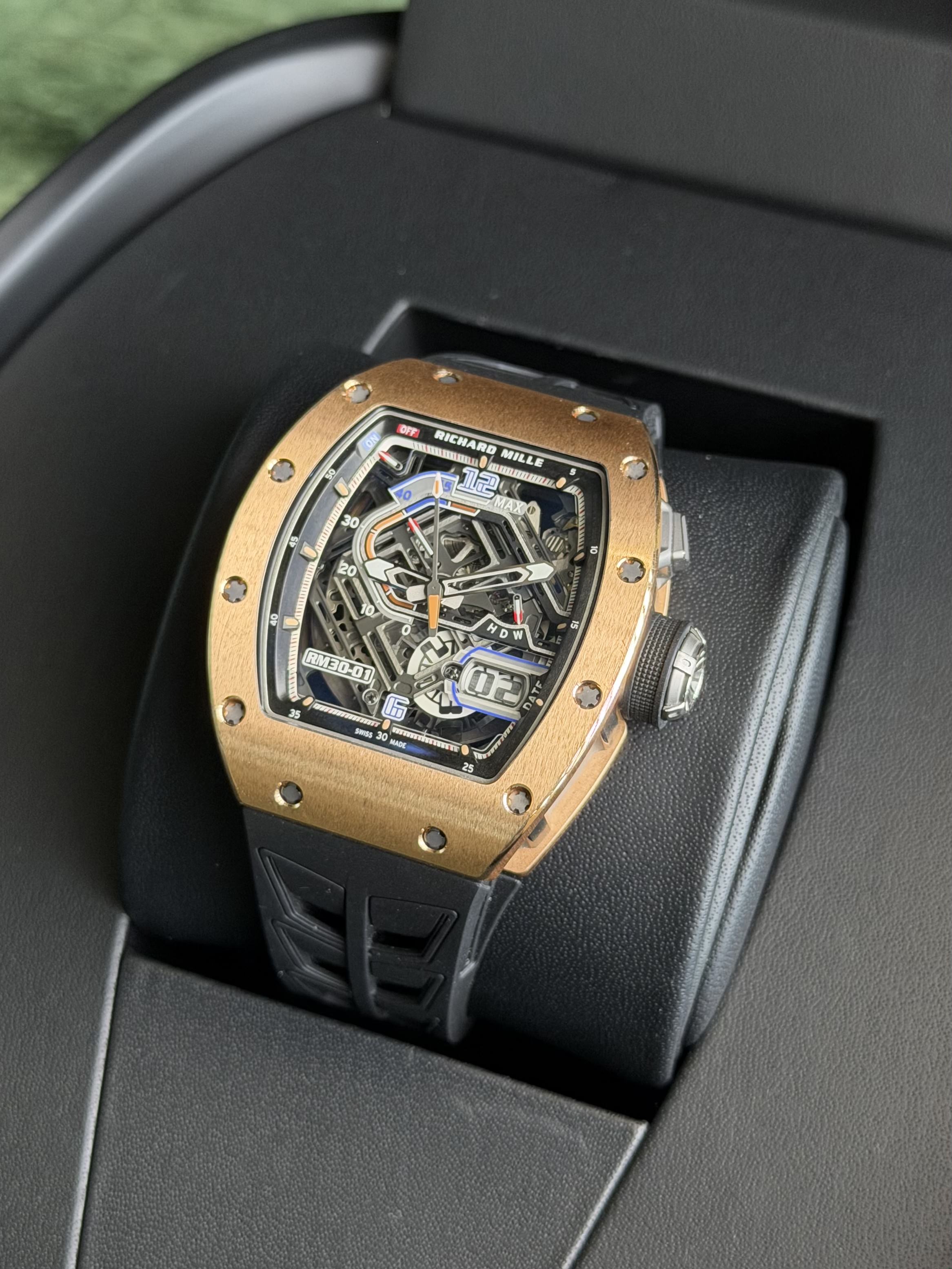 Watchrr - Authentic luxury watch