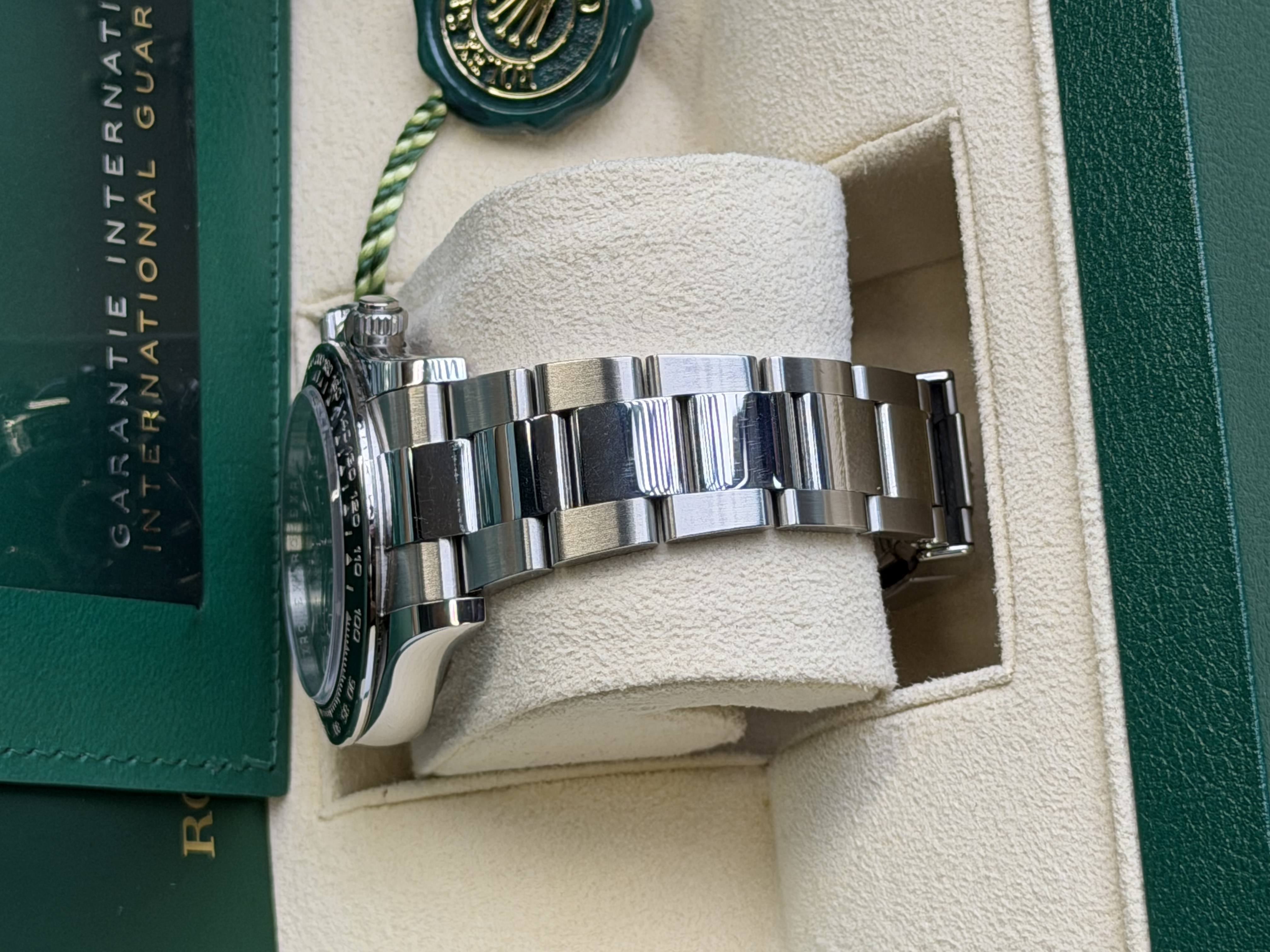 Watchrr - Authentic luxury watch