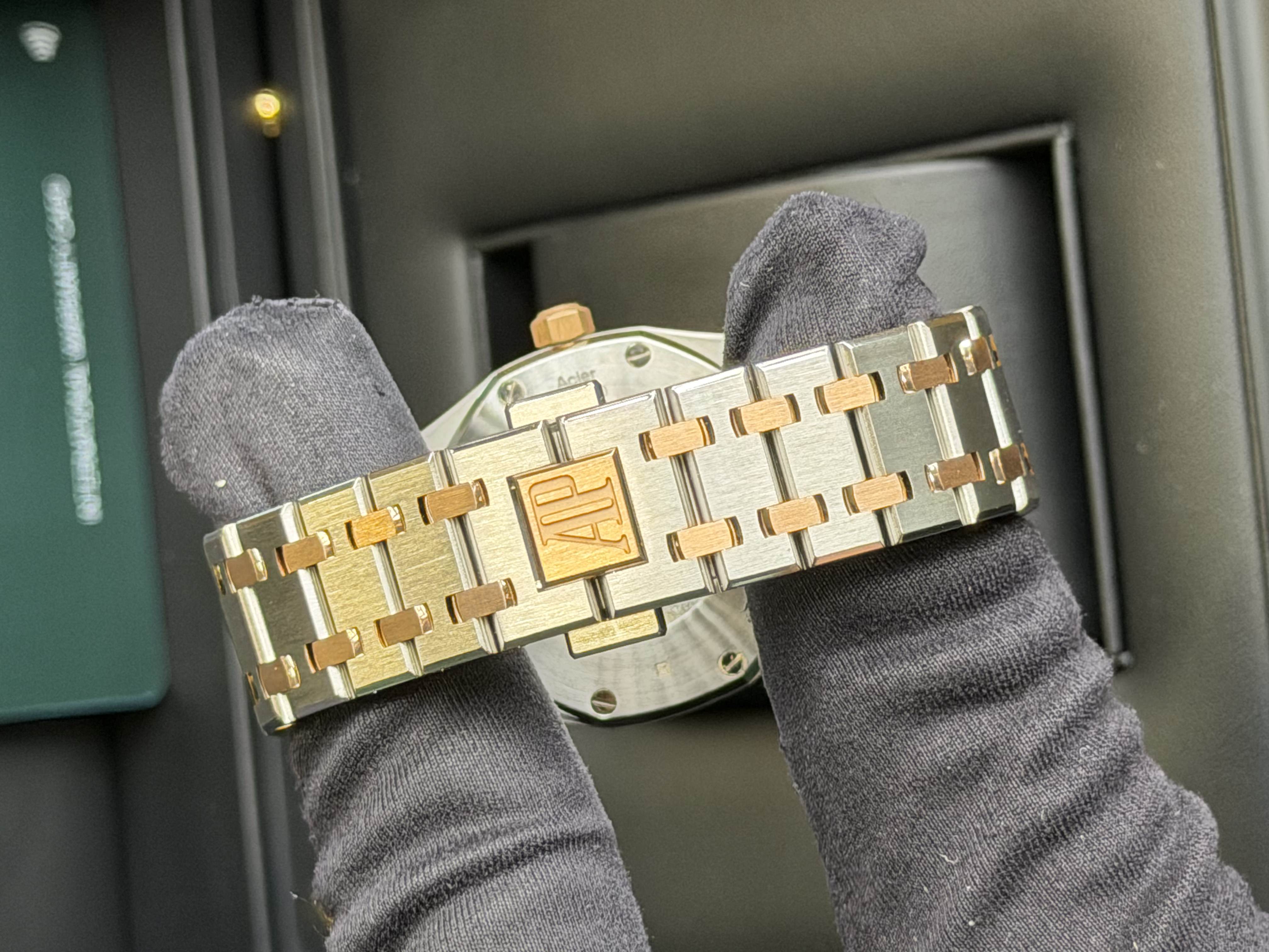 Watchrr - Authentic luxury watch