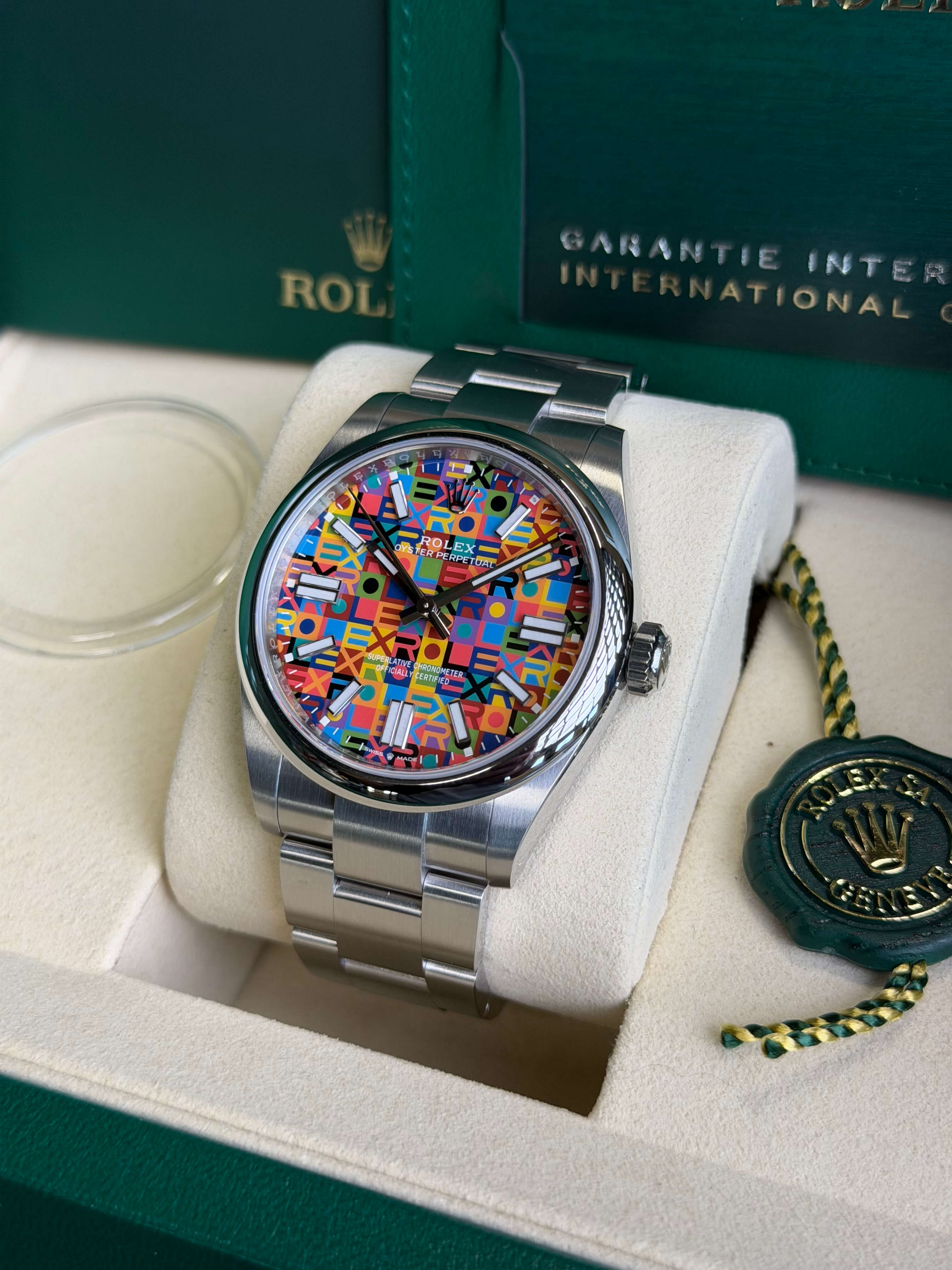 Watchrr - Authentic luxury watch