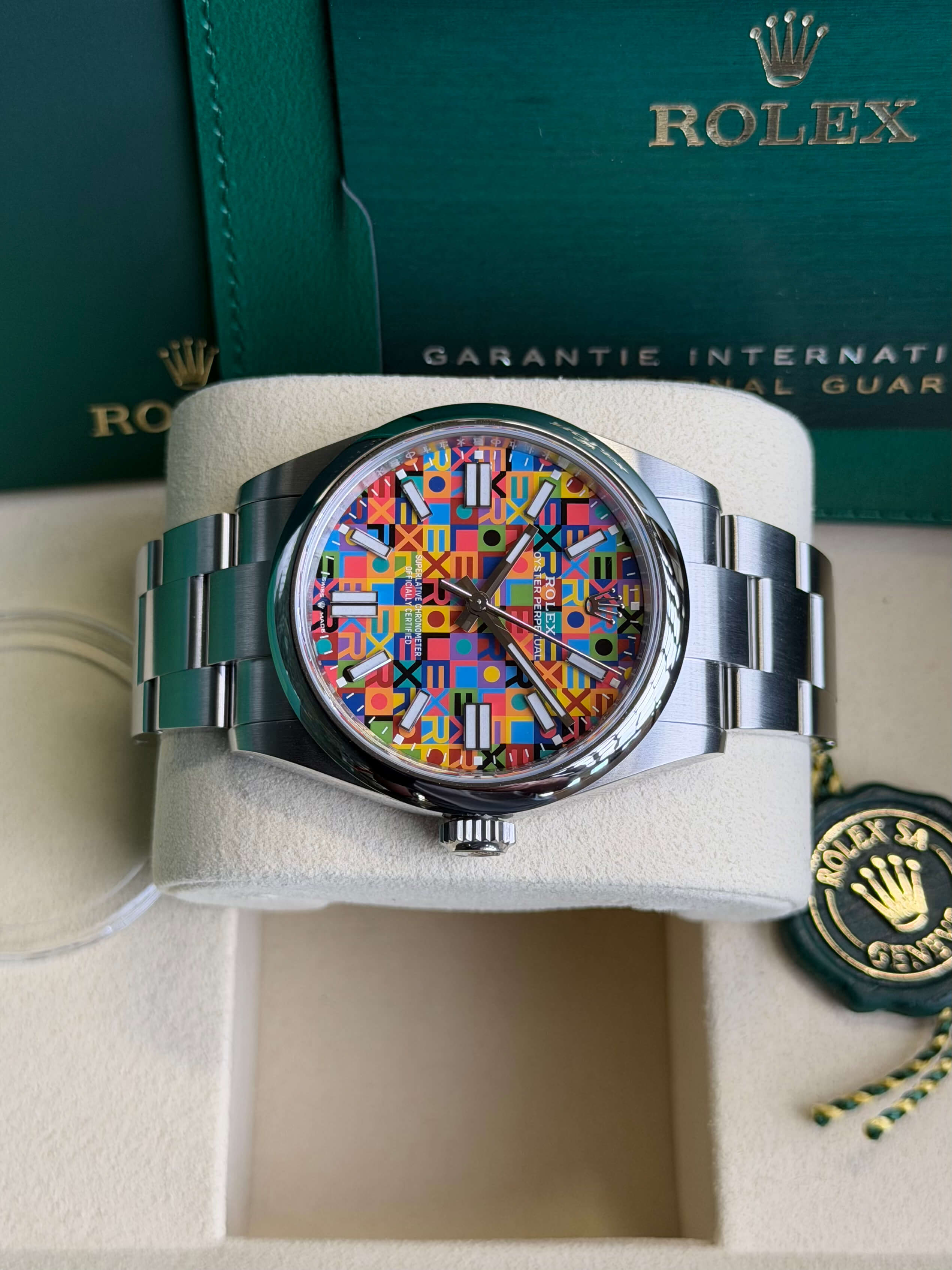 Watchrr - Authentic luxury watch