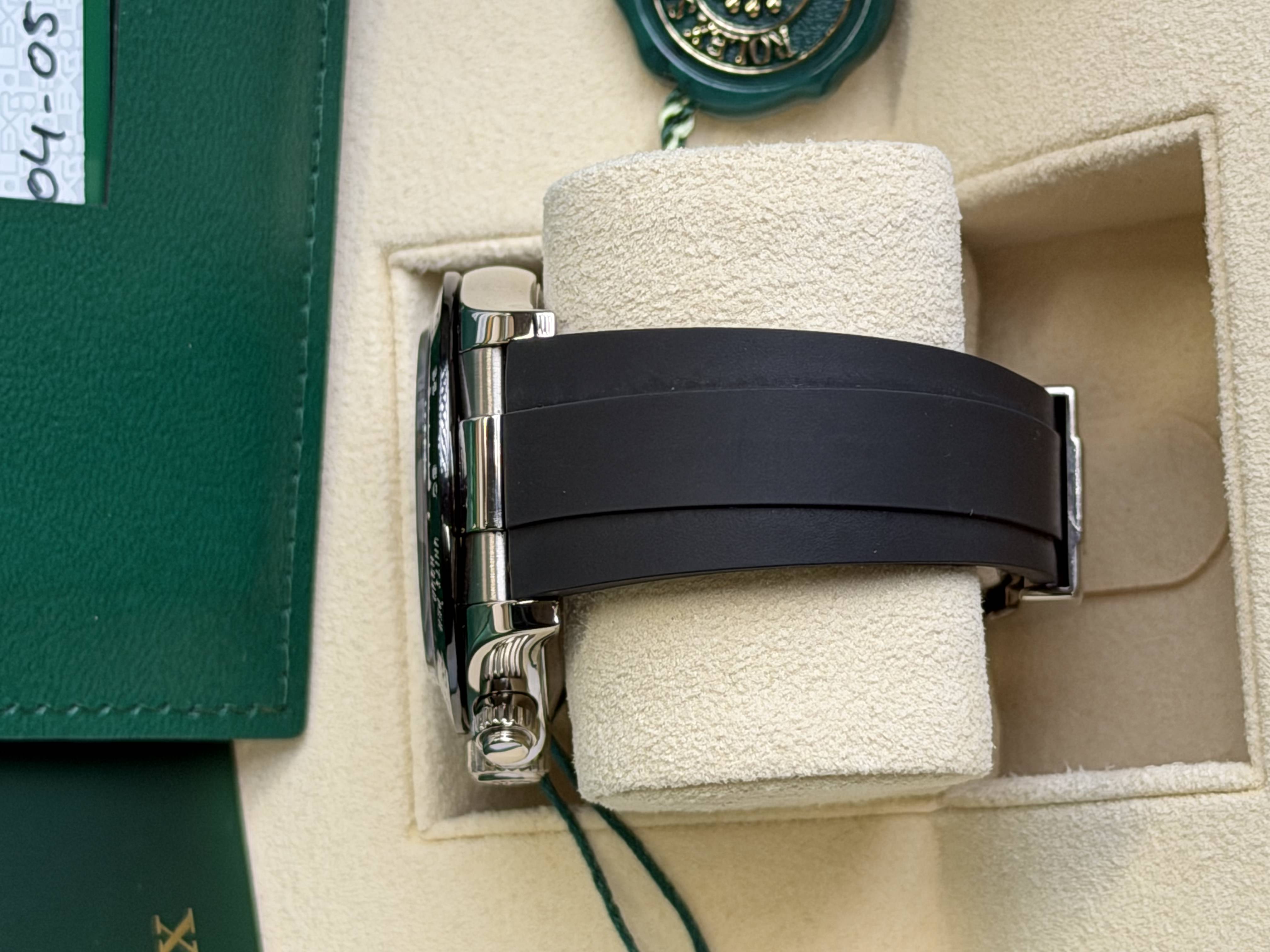 Watchrr - Authentic luxury watch