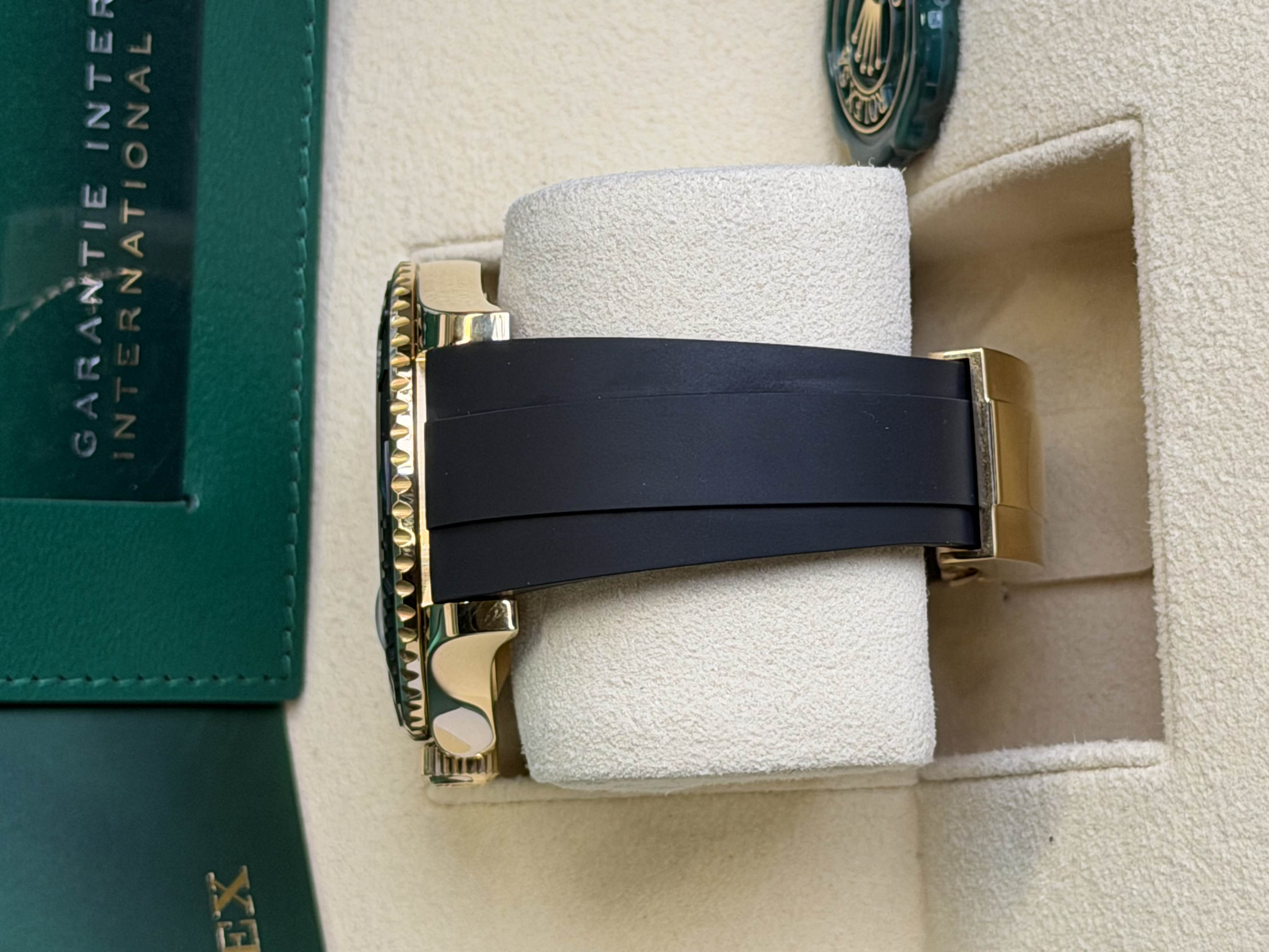 Watchrr - Authentic luxury watch