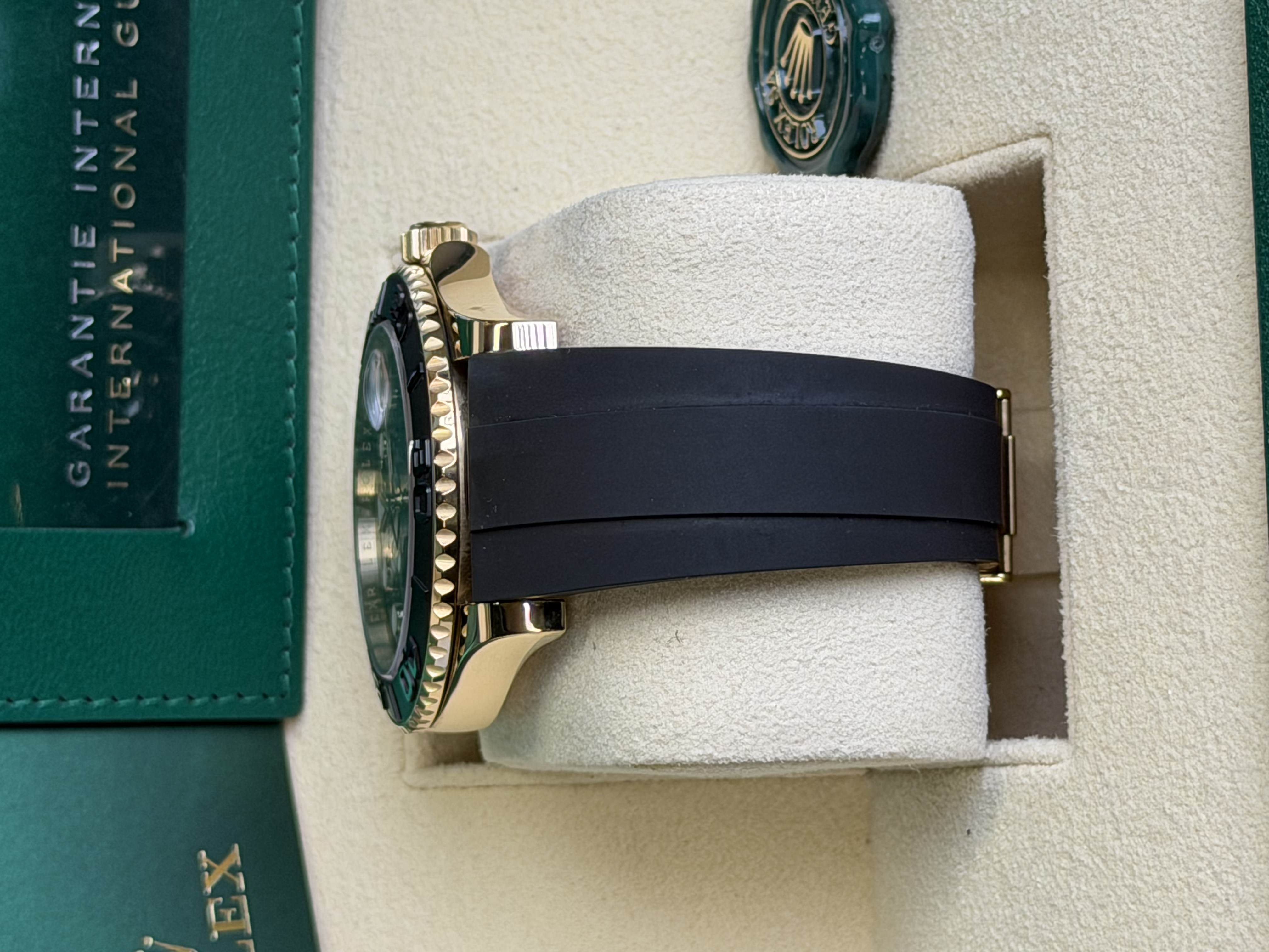 Watchrr - Authentic luxury watch