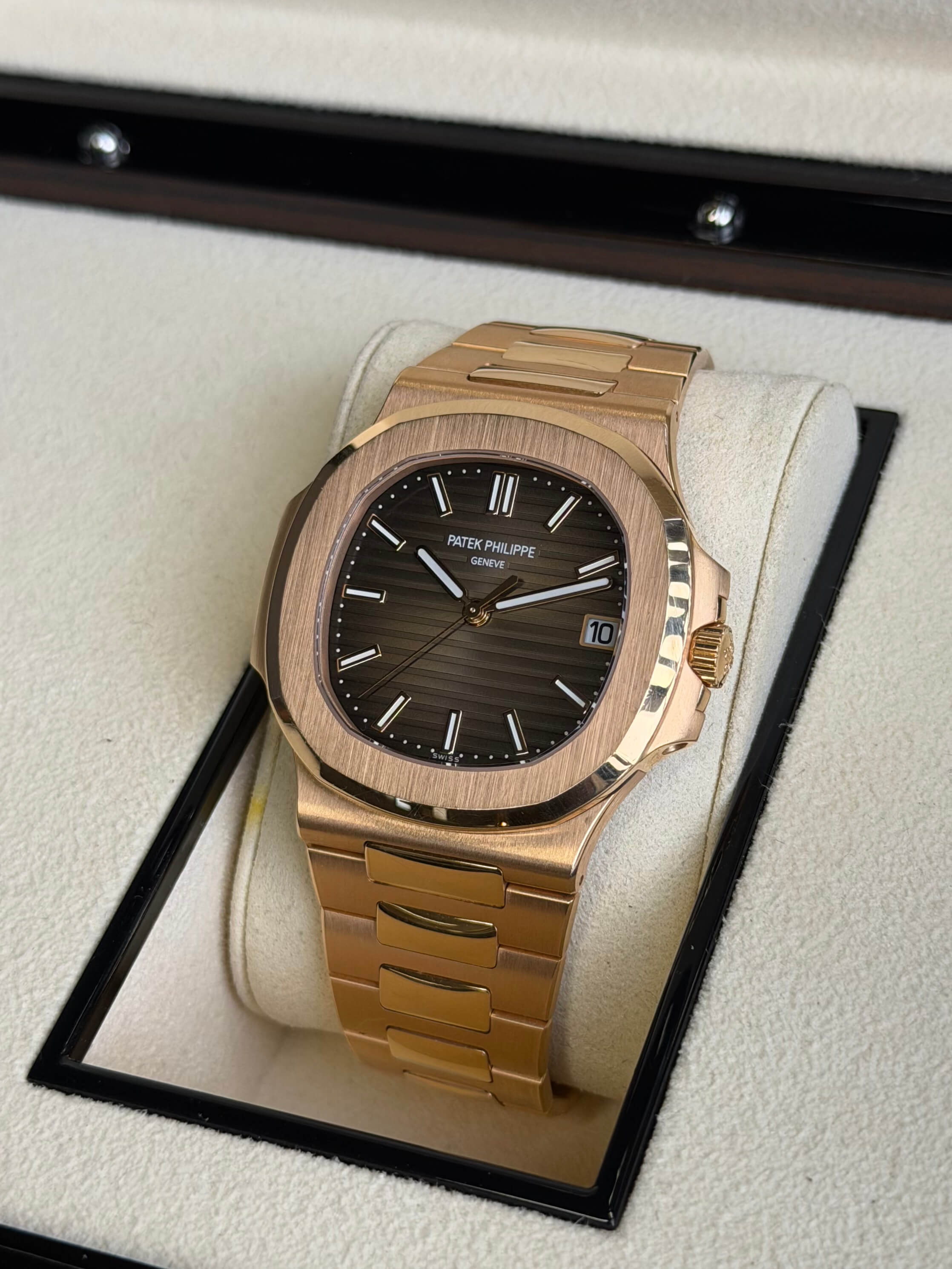 Watchrr - Authentic luxury watch