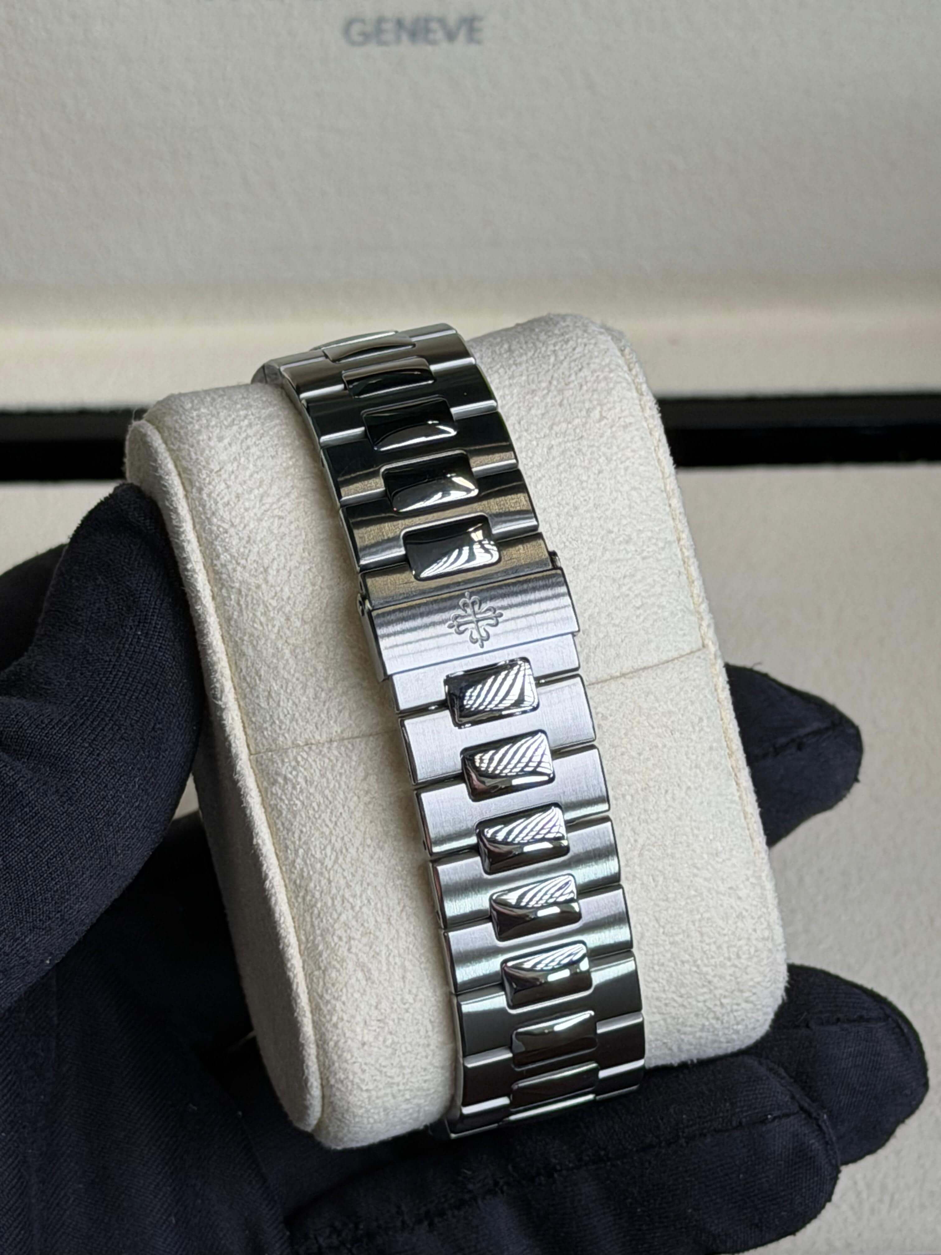 Watchrr - Authentic luxury watch