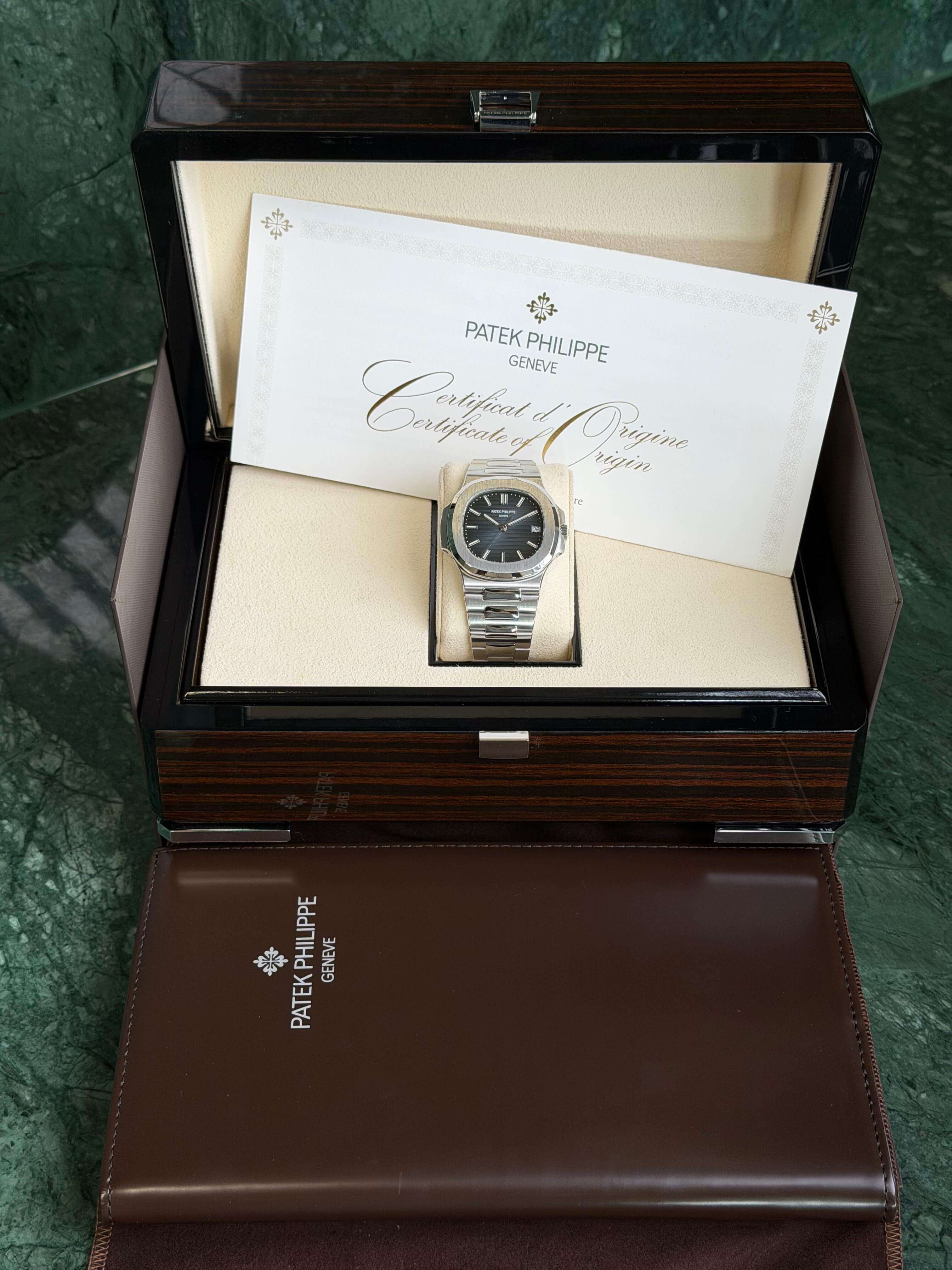 Watchrr - Authentic luxury watch