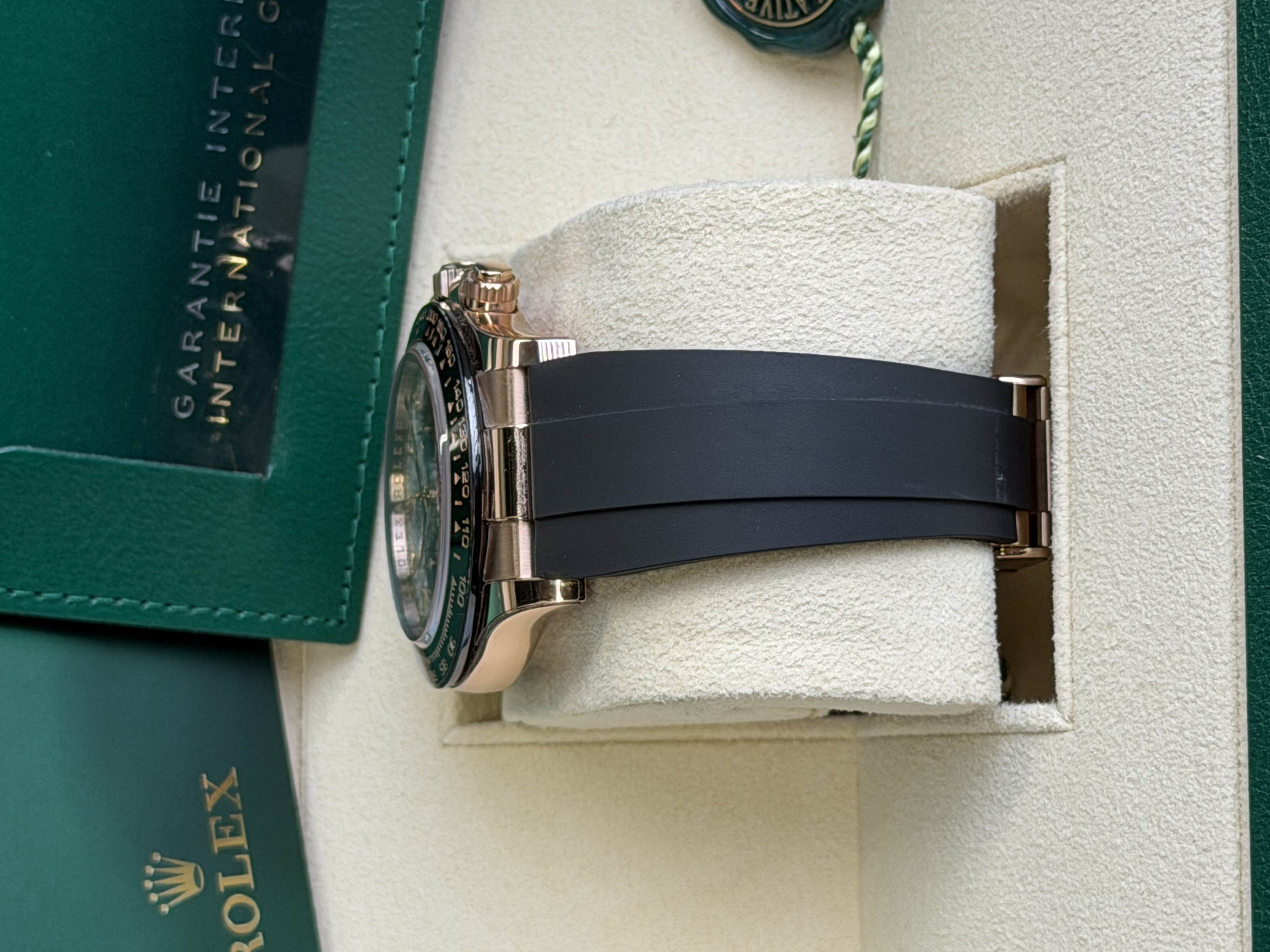 Watchrr - Authentic luxury watch