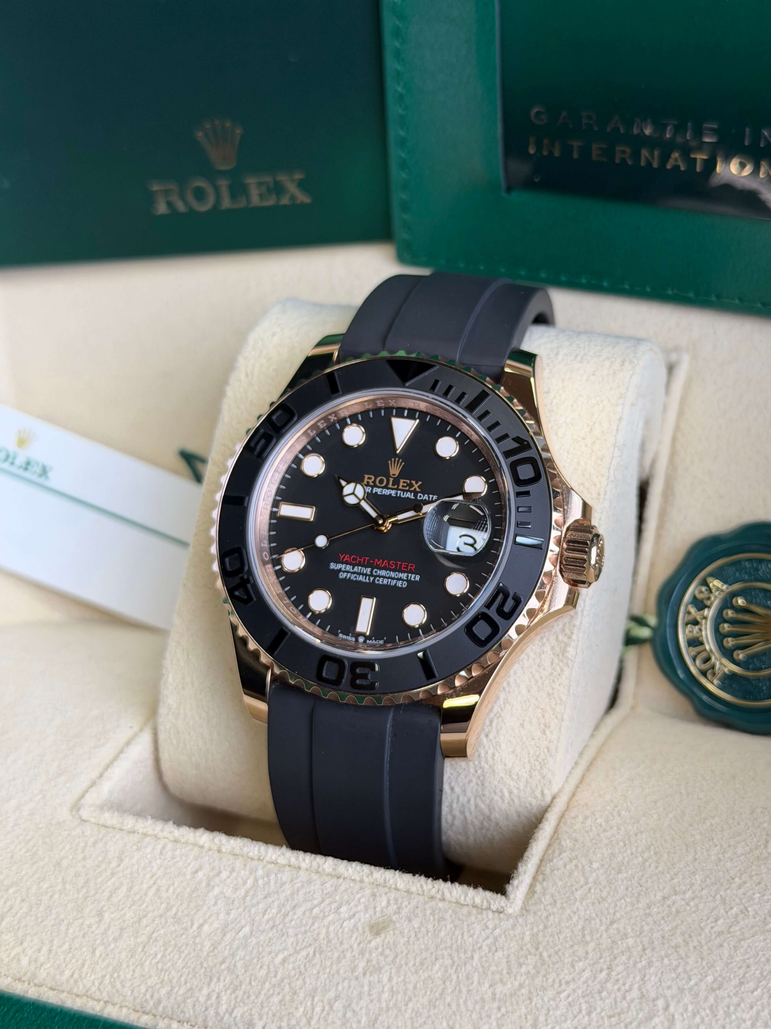 Watchrr - Authentic luxury watch