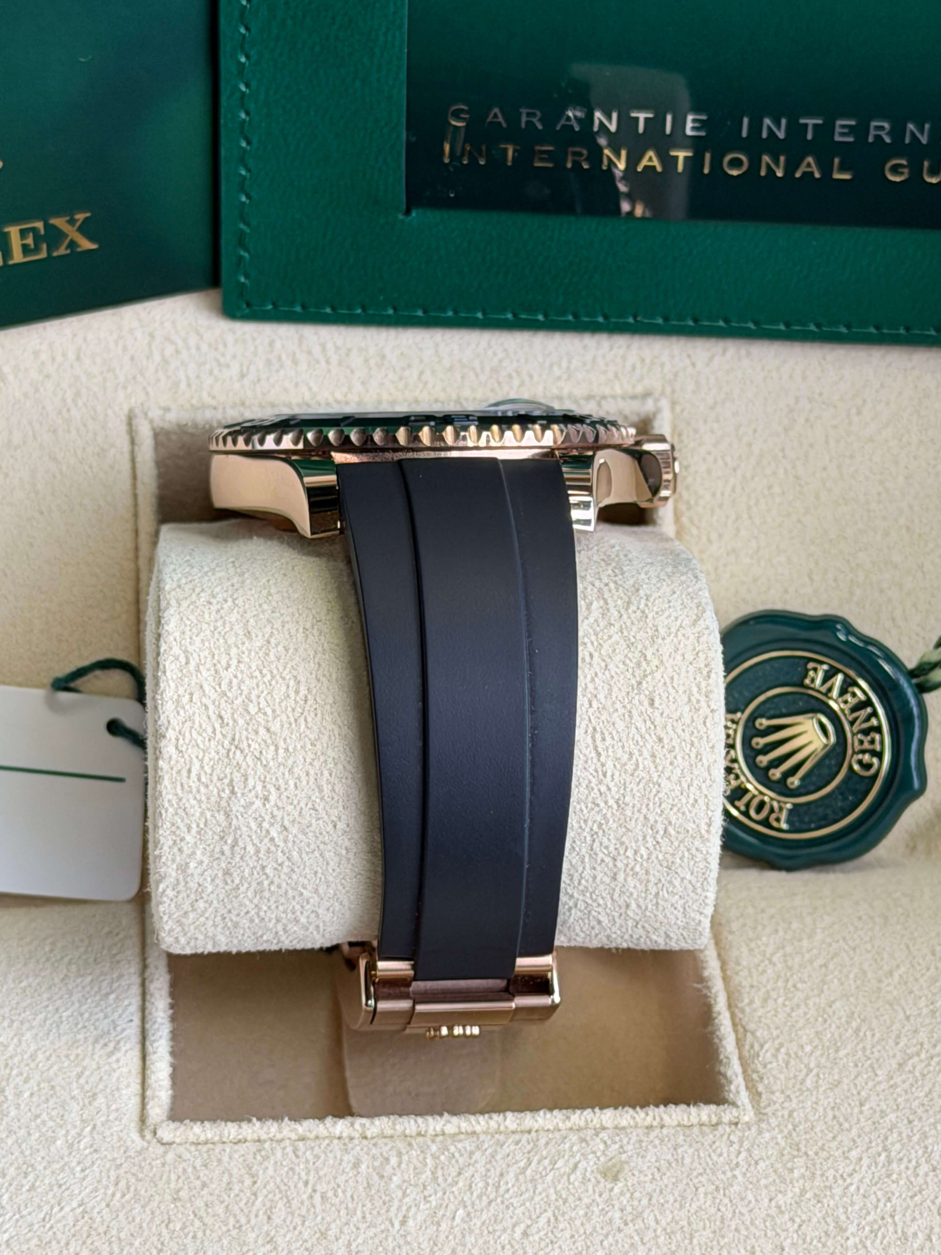 Watchrr - Authentic luxury watch