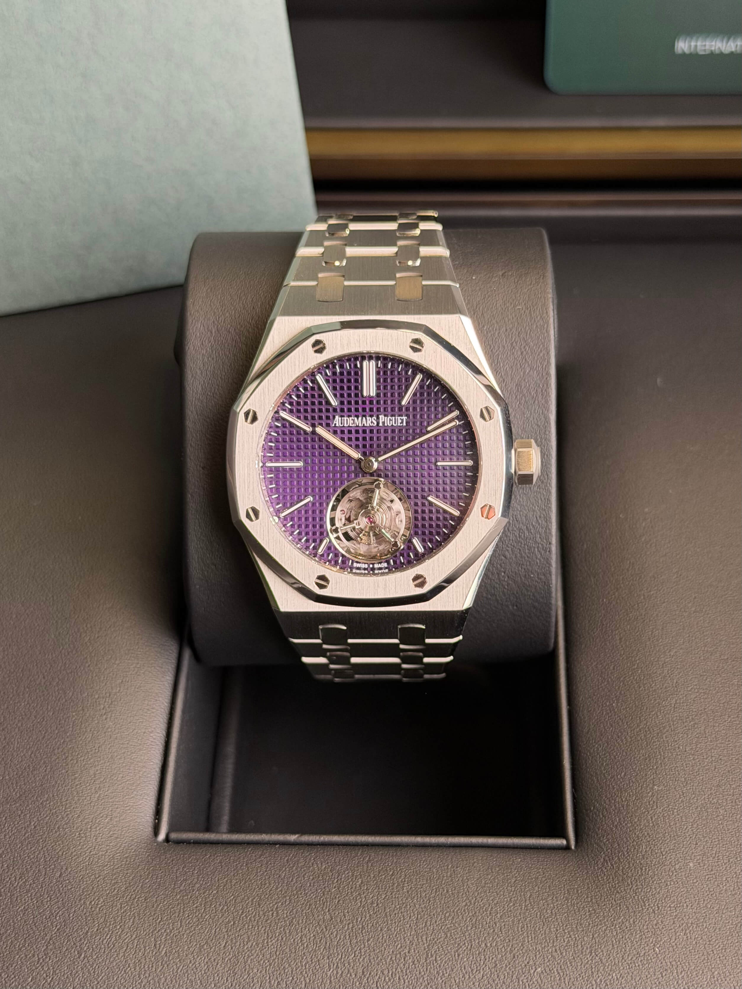 Watchrr - Authentic luxury watch