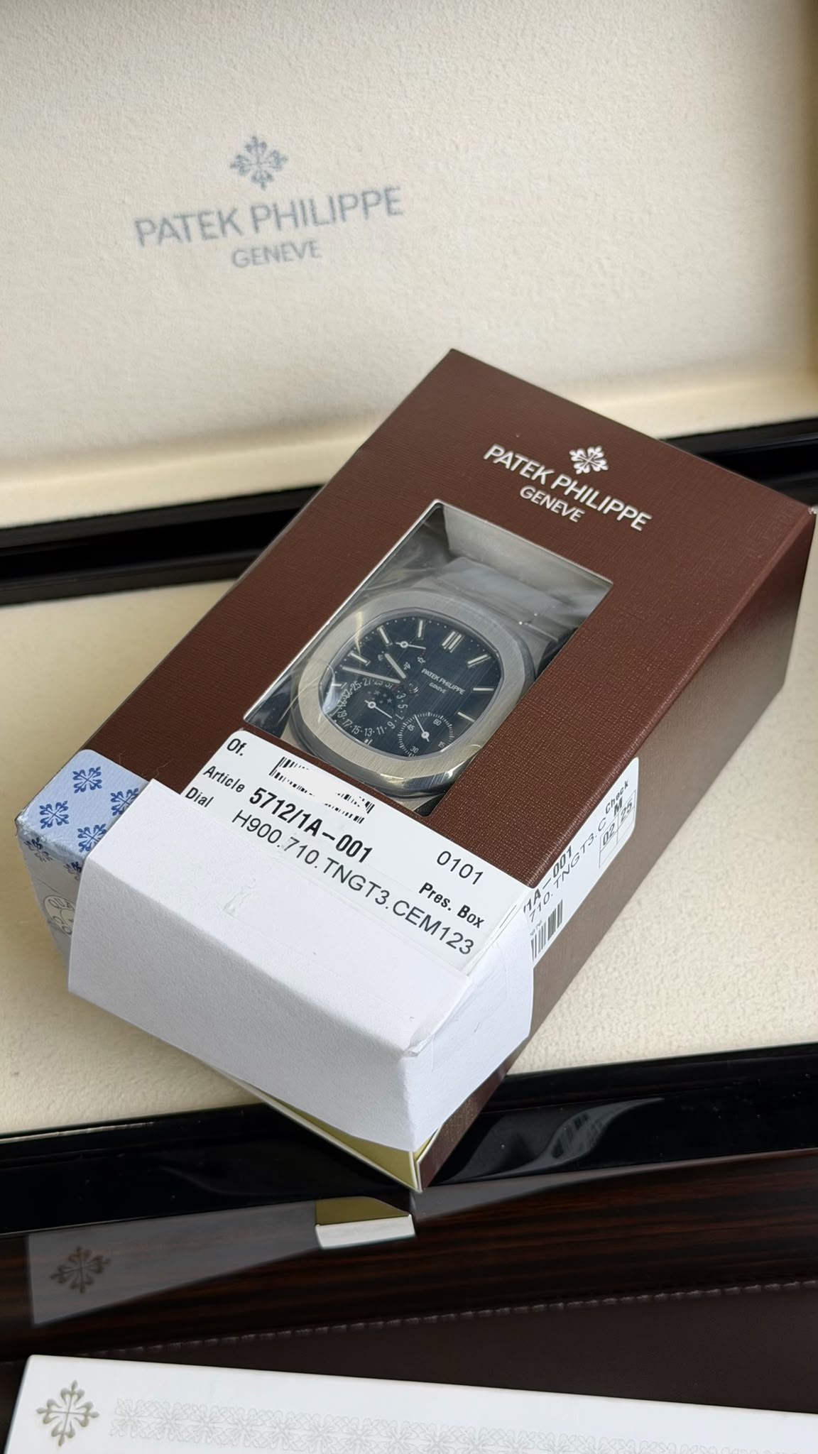 Watchrr - Authentic luxury watch
