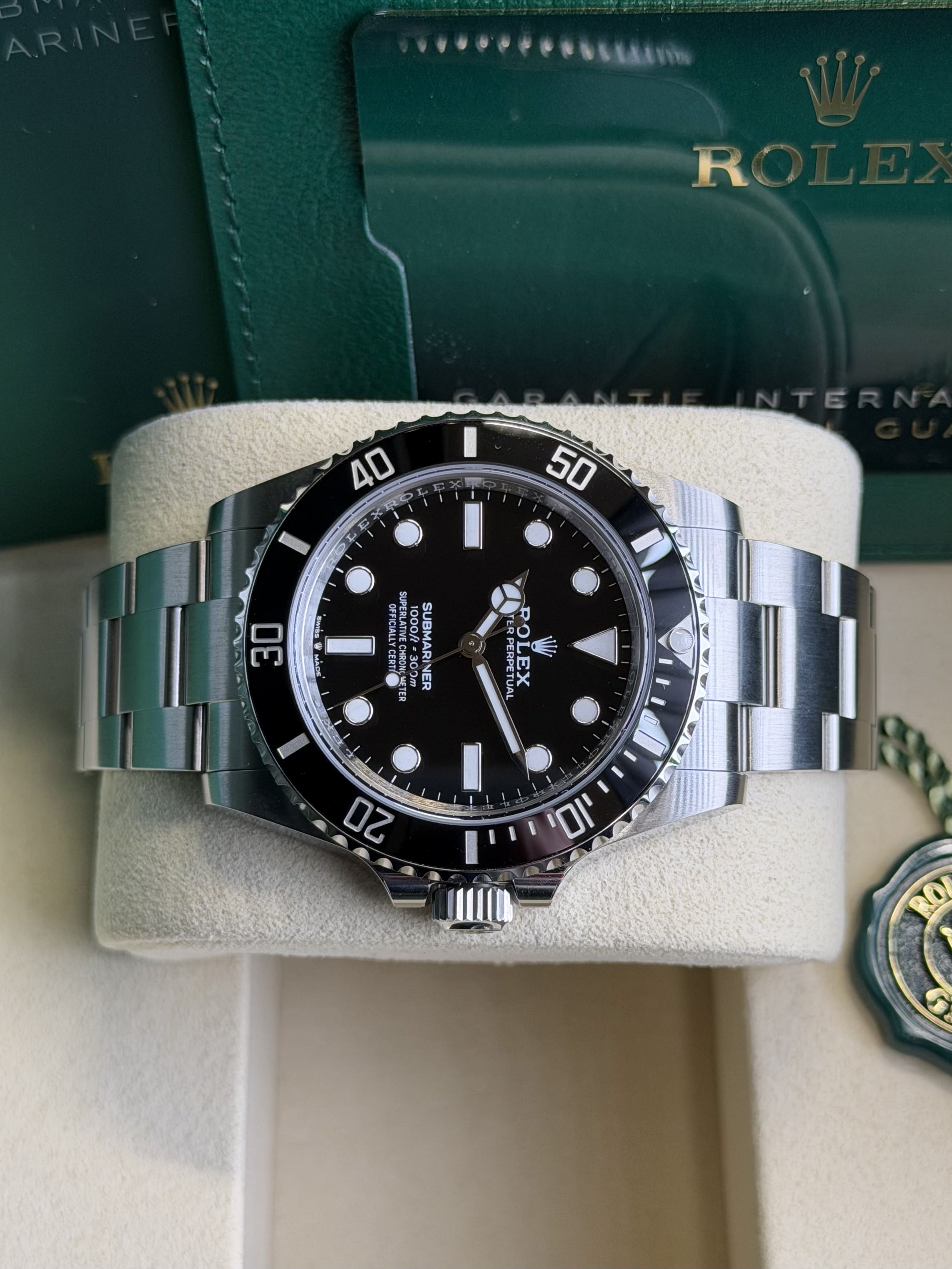 Watchrr - Authentic luxury watch