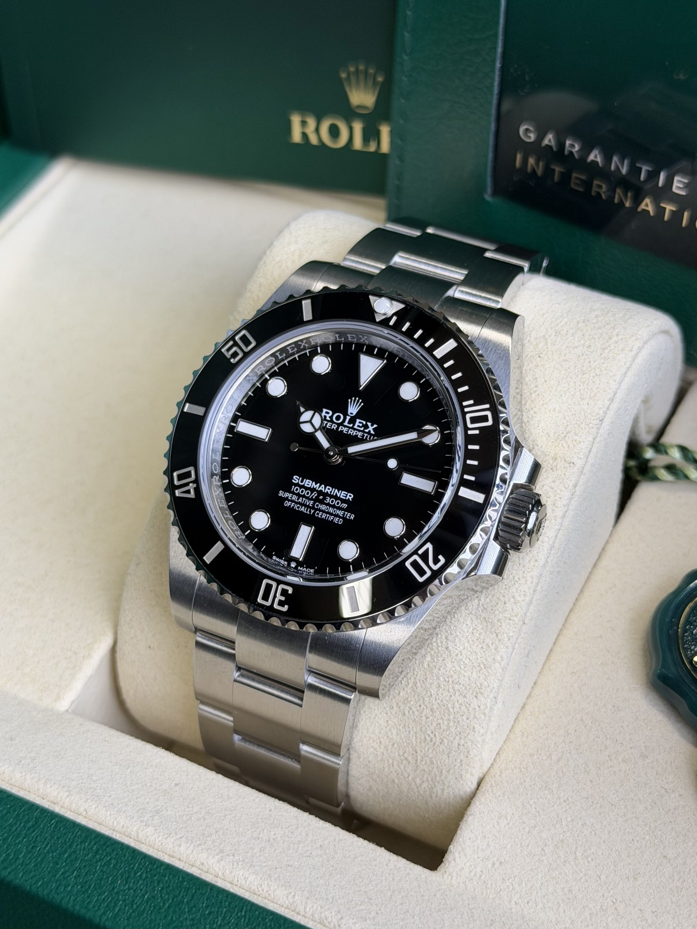 Watchrr - Authentic luxury watch