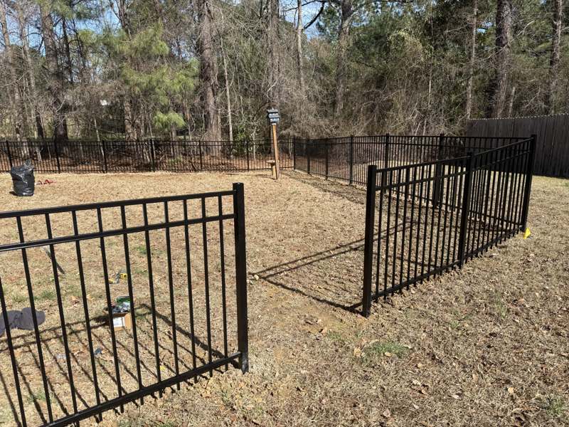 Aluminum fence install, Raleigh NC