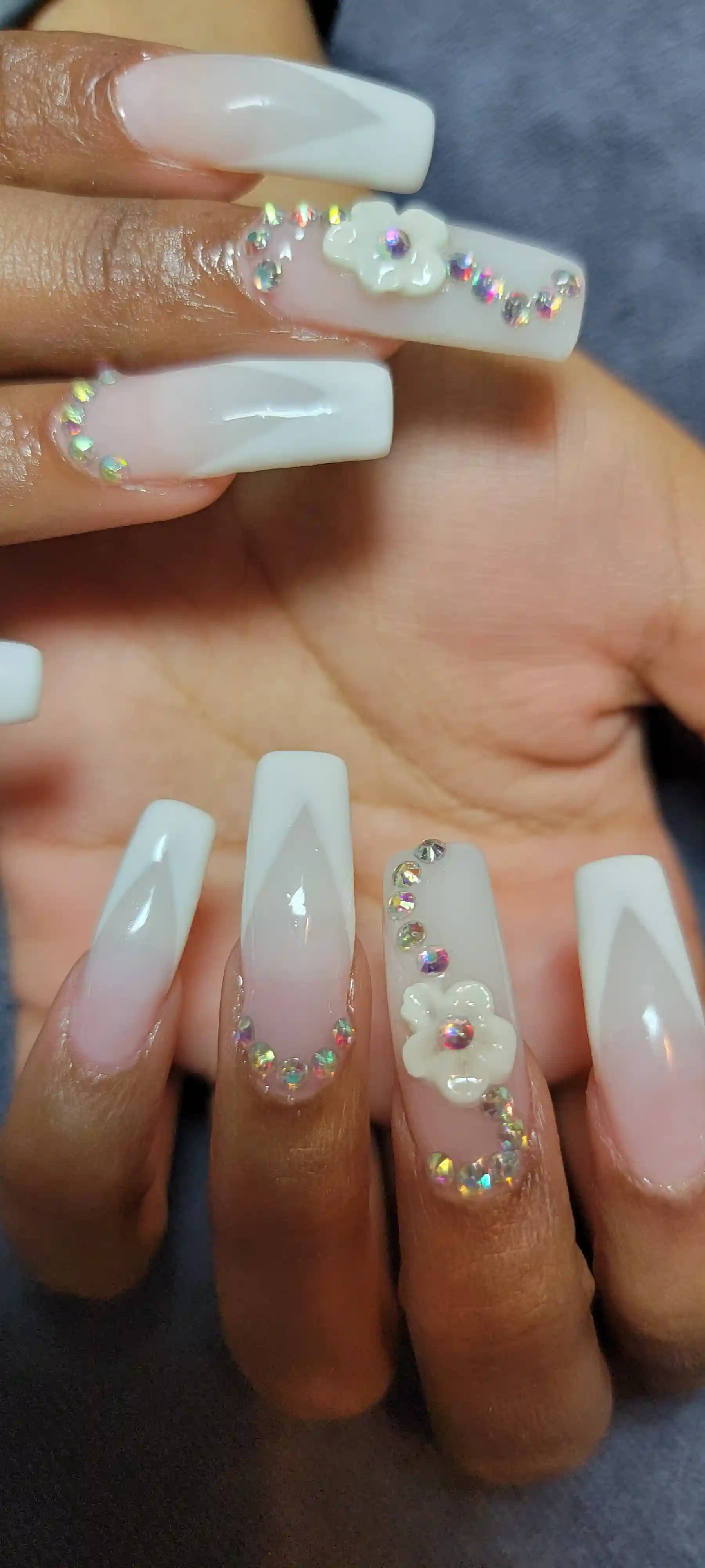 White ombre coffin nails with rhinestones and 3D floral nail art, premium acrylic nails by Opalya mobile nail technician