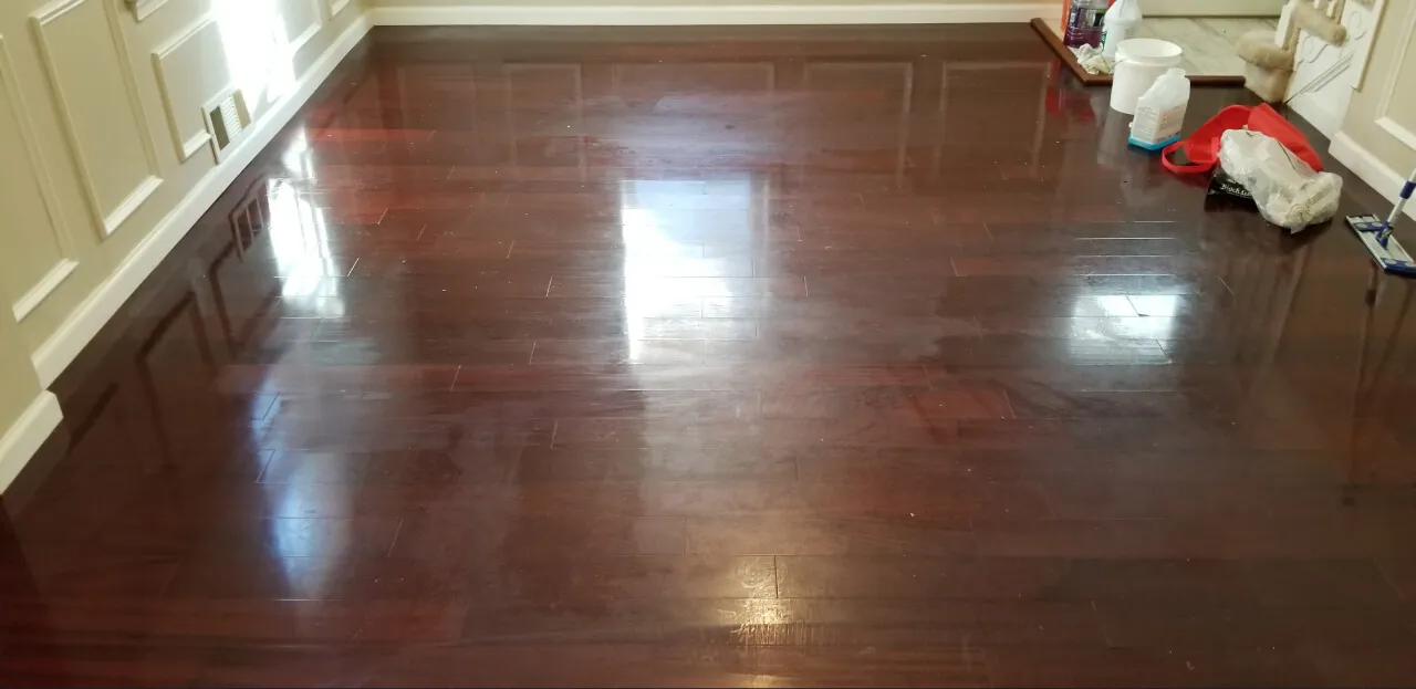 Wood floor cleaning before - Total Cleaning Service