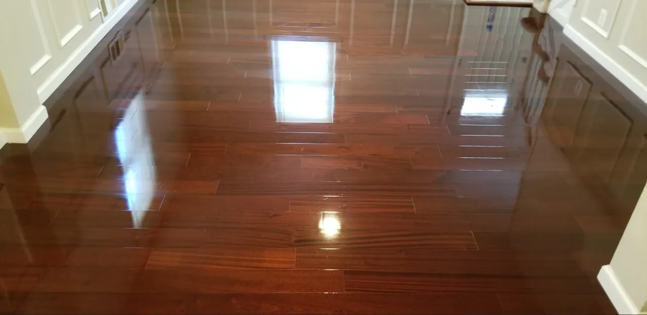 Wood floor cleaning after - Total Cleaning Service