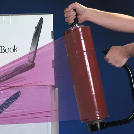 ignoreGeneration#17 x 80 Gauge x 1500' Anti-Static Hand Stretch Film