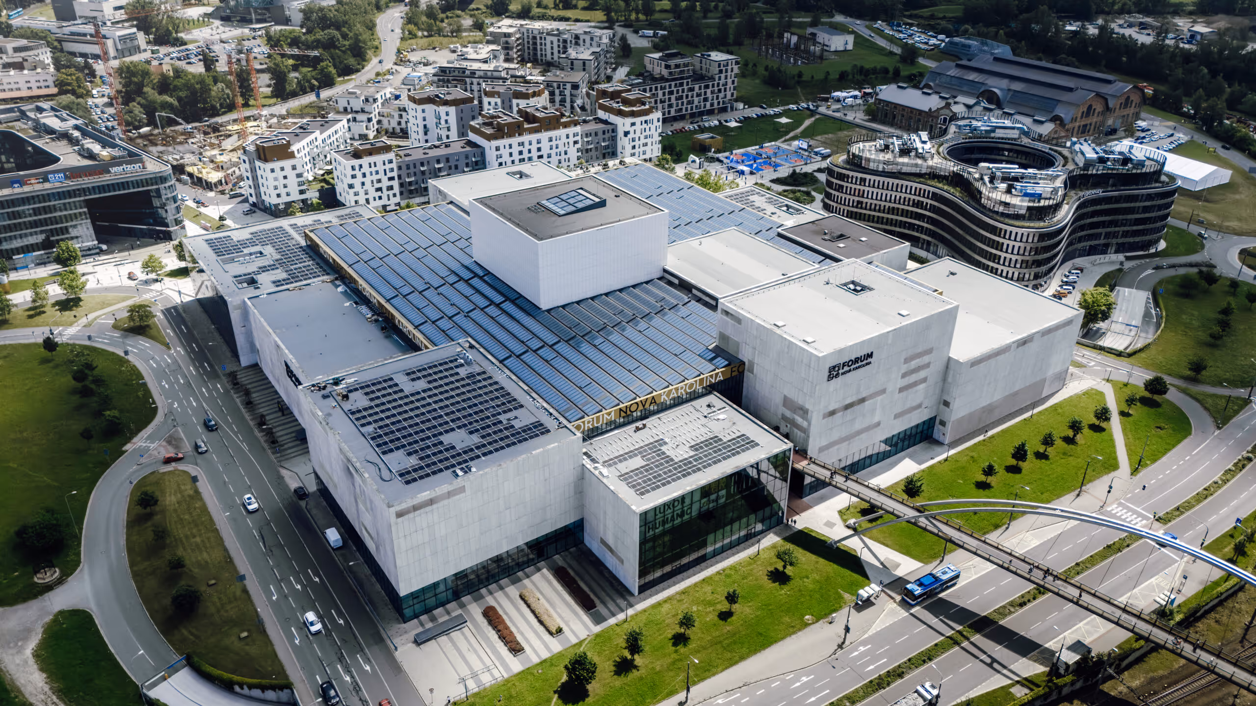 solar panels on roof by Enstra