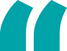 Großes stilisiertes Anführungszeichen-Symbol in Türkis.