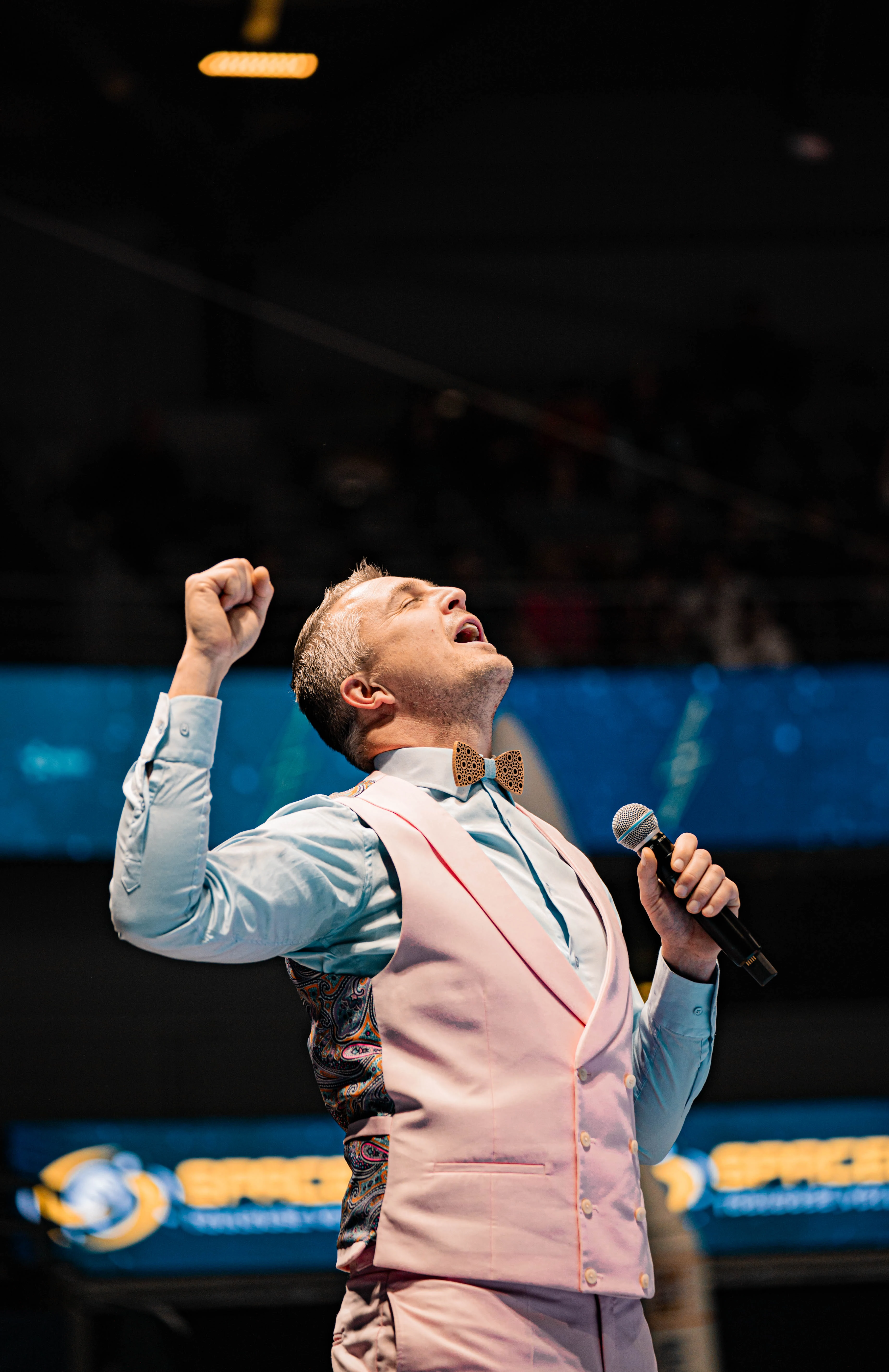 Speaker speak'her maitre de cérémonie