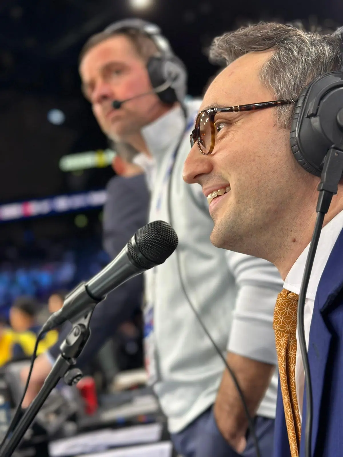 bin'homme speaker speak'her animateur