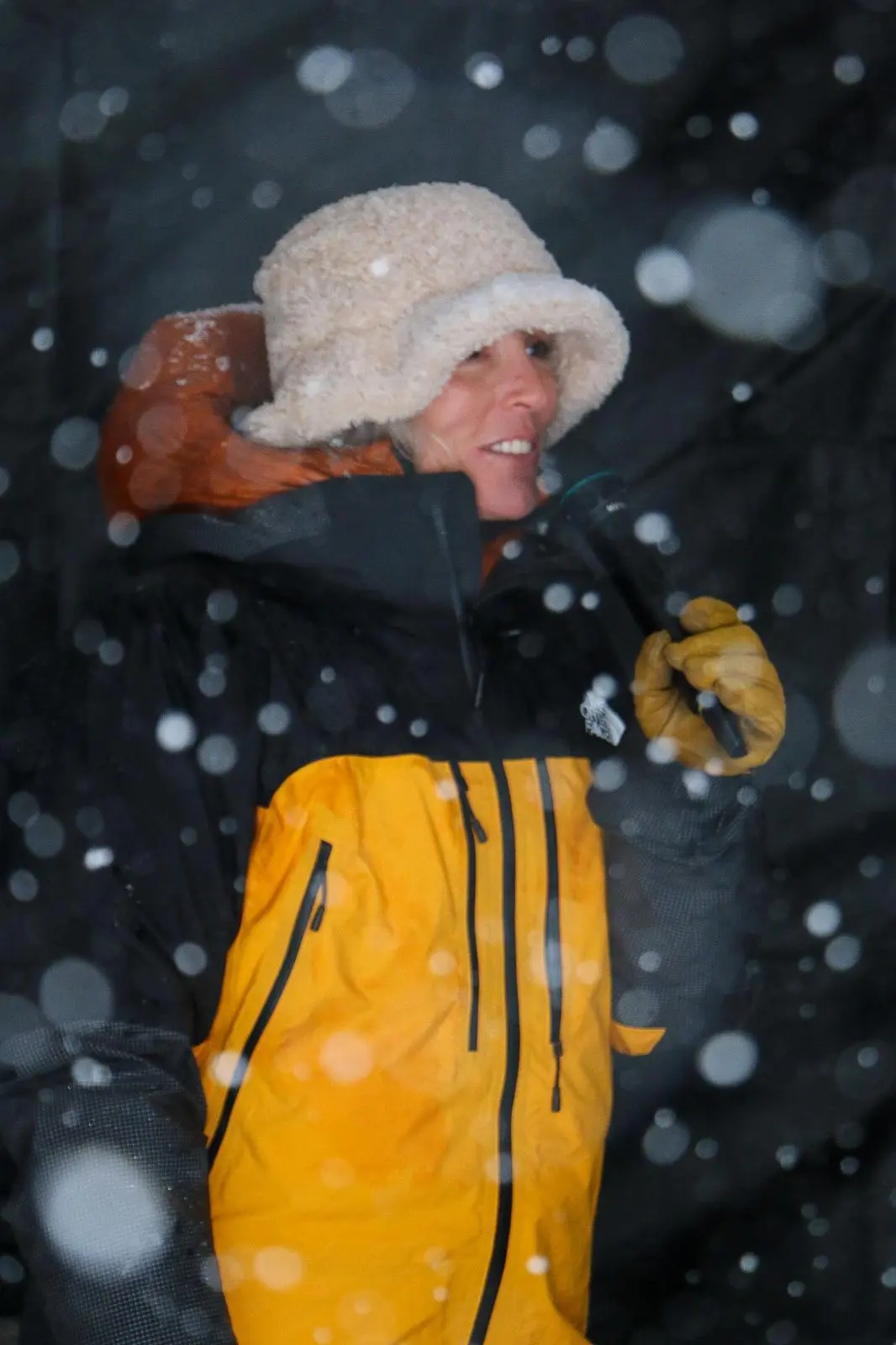 bin'homme speaker speak'her animateur