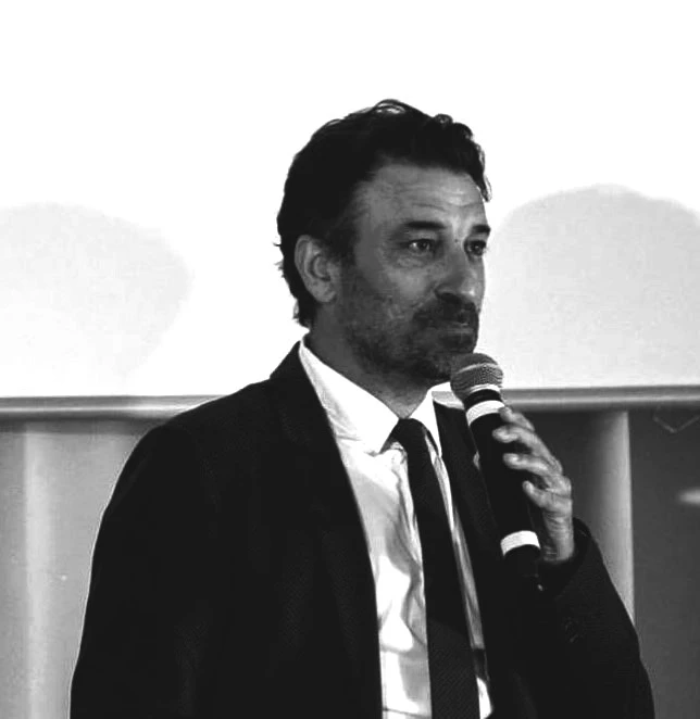 bin'homme speaker speak'her animateur
