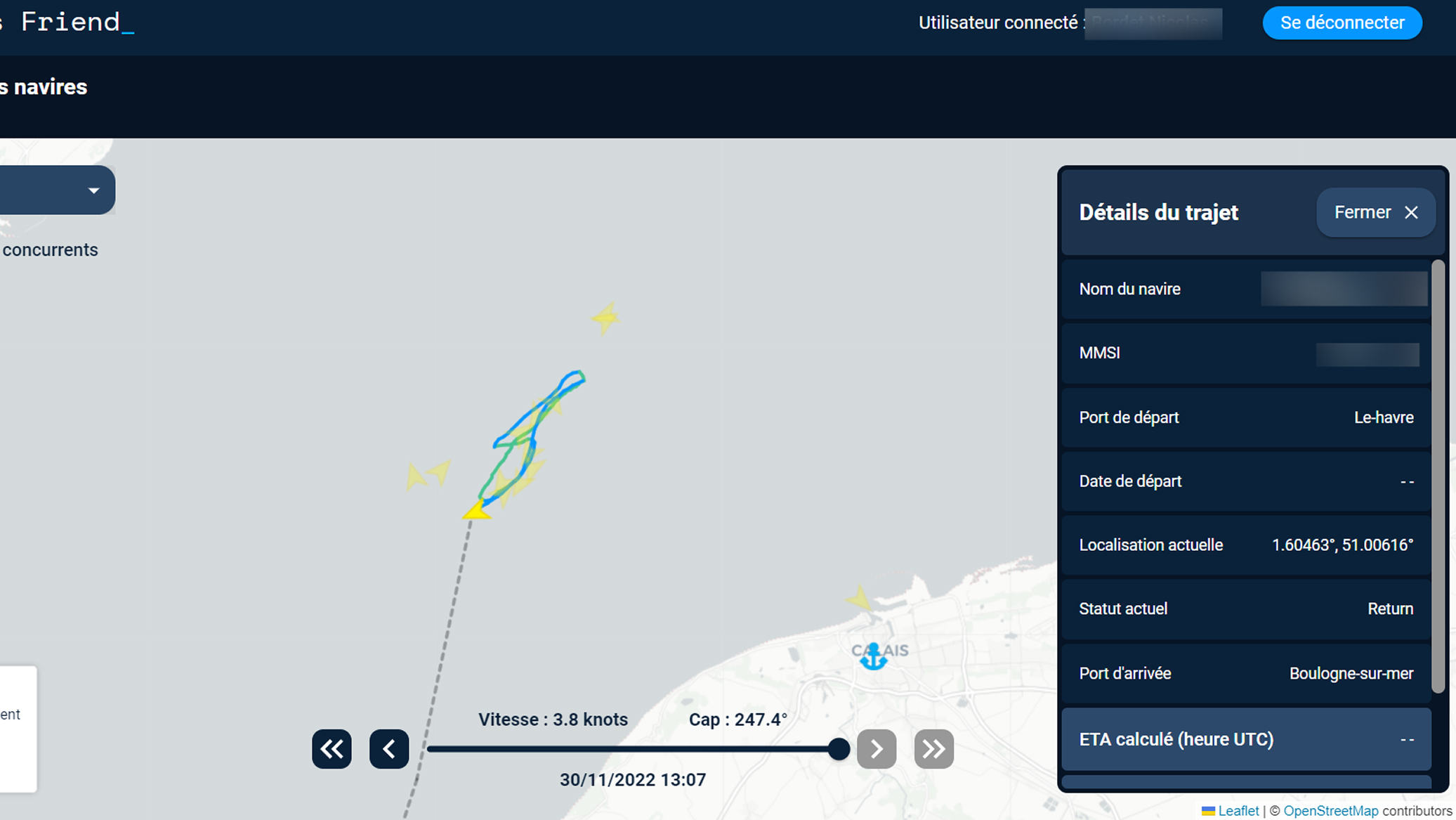 Carte maritime montrant la trajectoire d'un navire entre Le Havre et Boulogne-sur-Mer avec ses coordonnées actuelles, vitesse à 3,8 nœuds et cap à 247,4°.