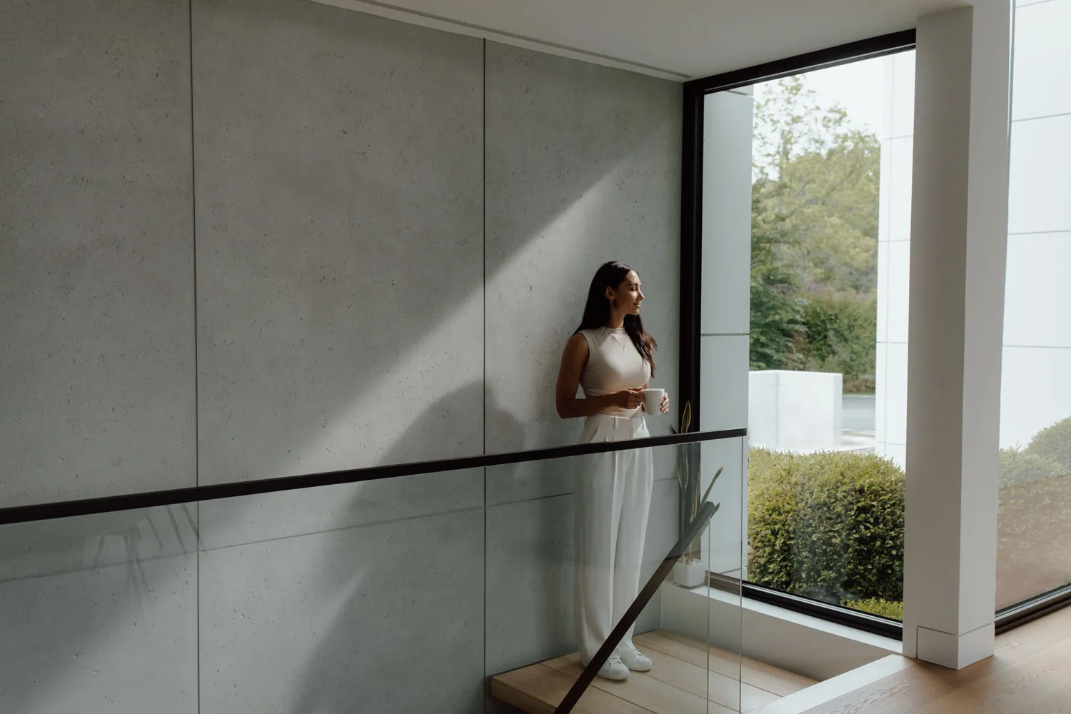 Dekko homepage video thumbnail horizontal