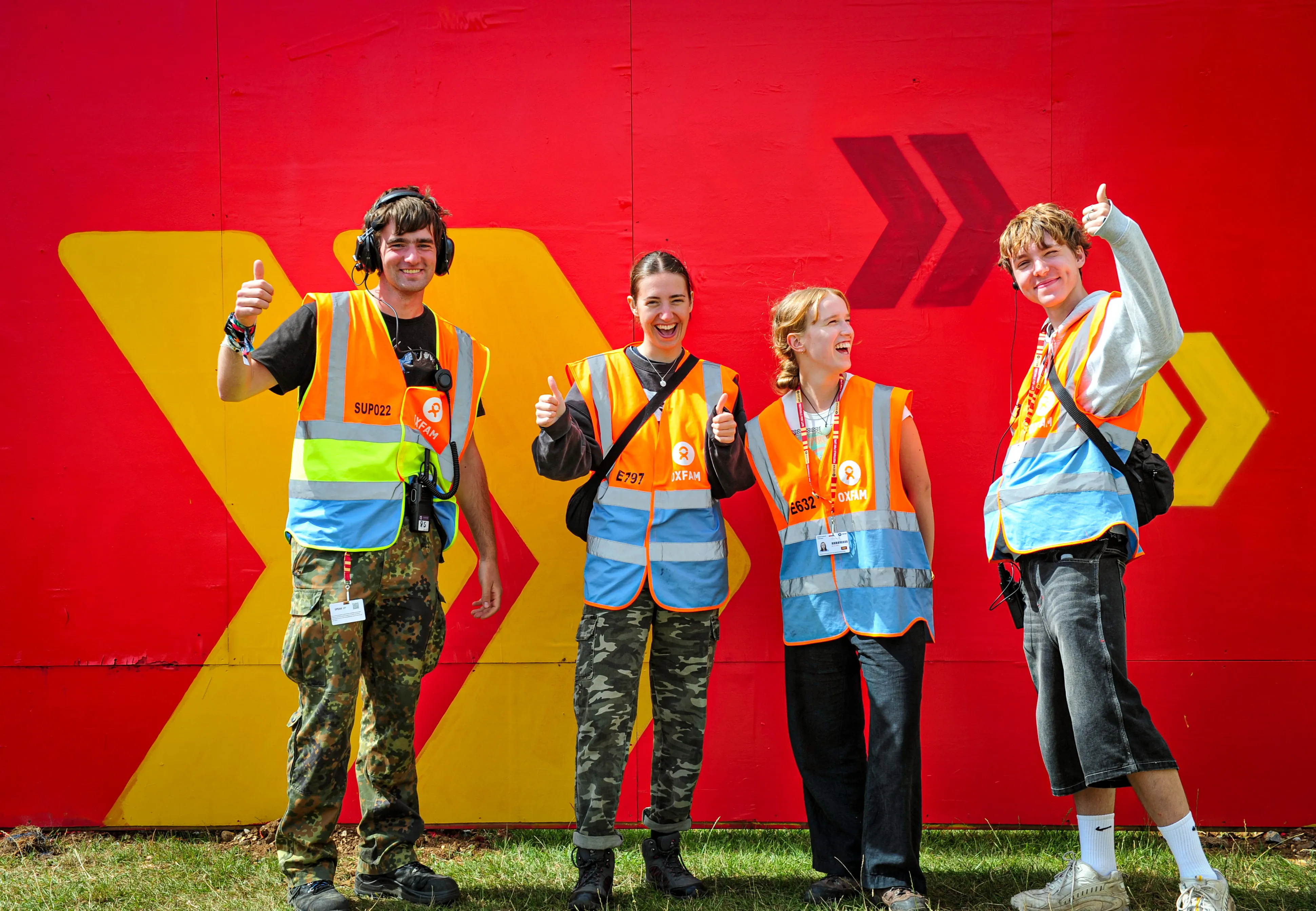 A working team on a Pepsi MAX presents Reading Festival.