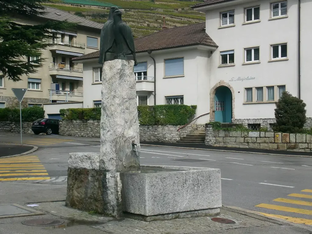 Photo de la fontaine des Aigles à la rue de Loèche à Sion