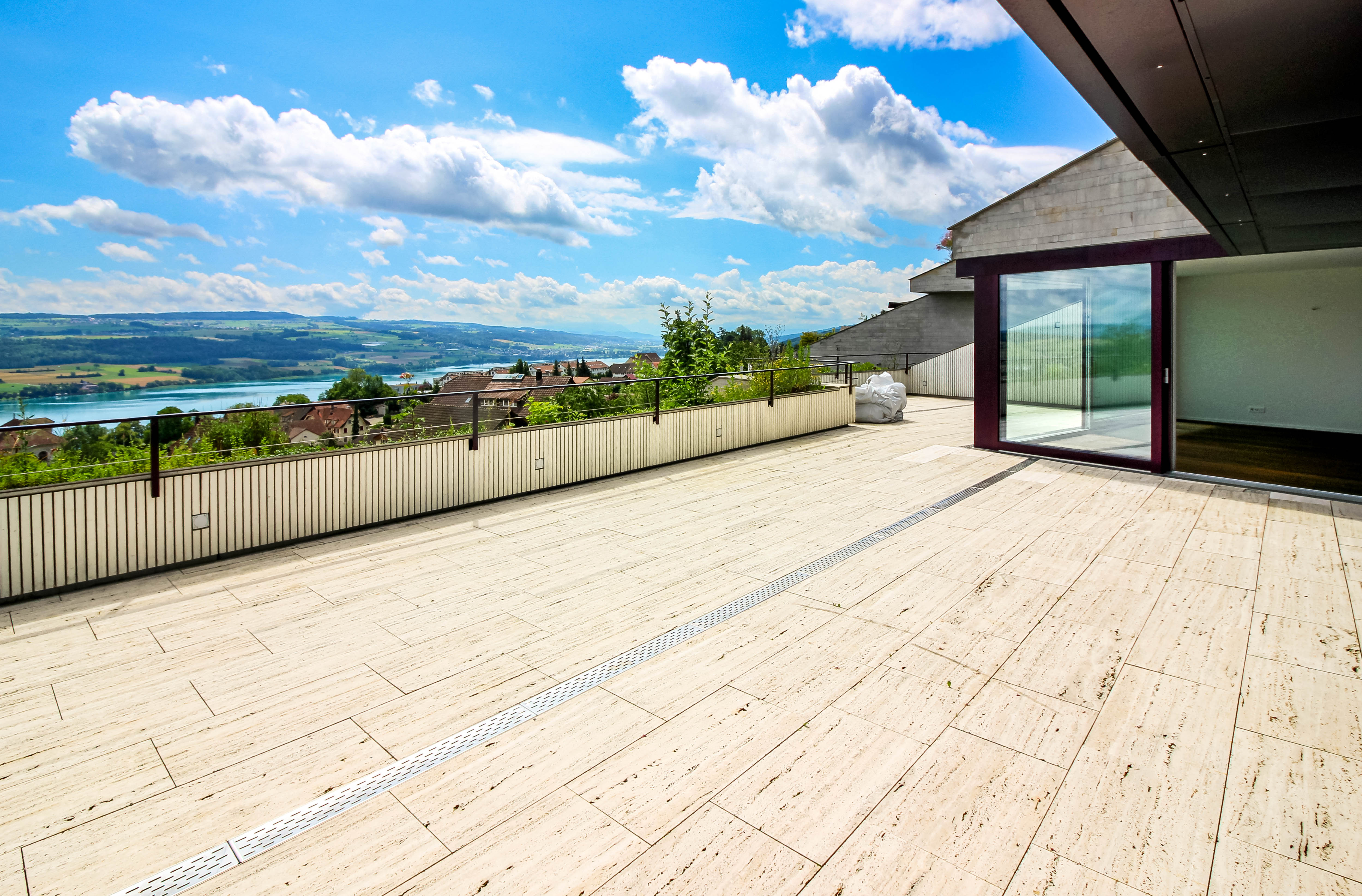 Terrasse mit Seesicht Birrwil