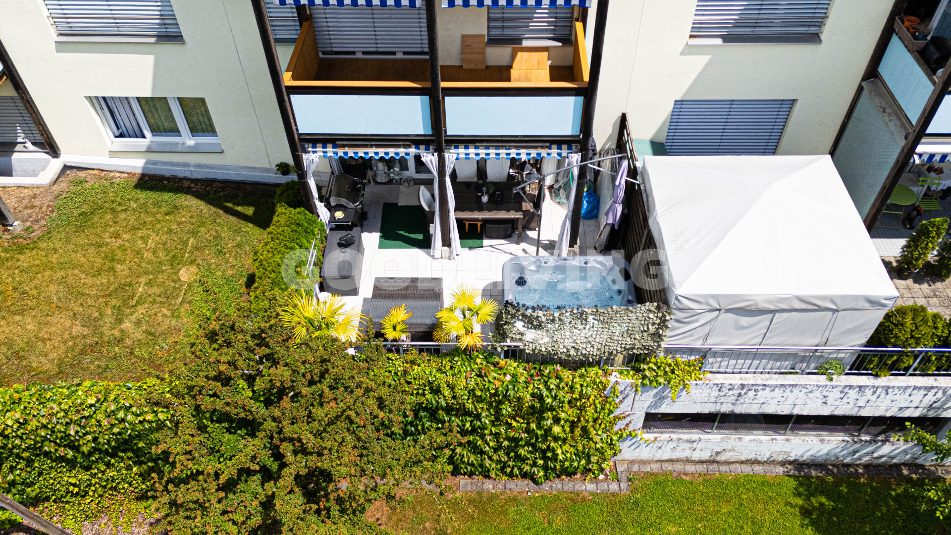 Zwei Gartenwohnungen an exklusiver Lage in Greppen – Wohnen, Arbeiten und Leben am See