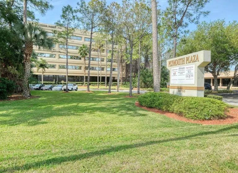 Plymouth Plaza office suites, Clearwater FL — building exterior