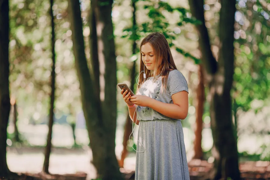 Brecha digital de genero - Adaptalia