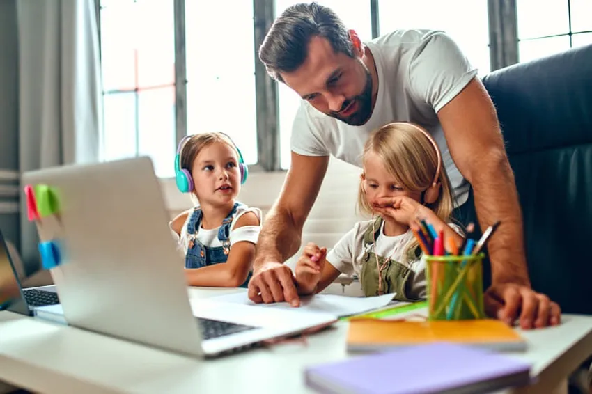 Bonificación de la conciliación familiar para autónomos|programas de apoyo emocional|flexibilidad horaria|