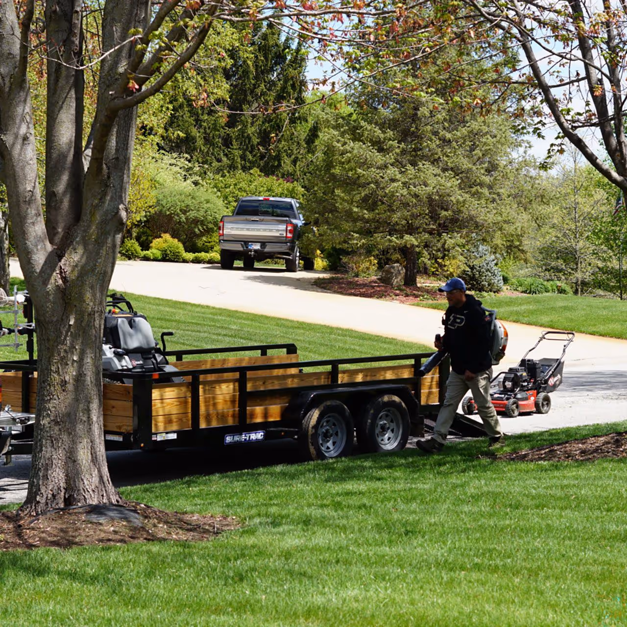 Spring cleanup team – seasonal lawn cleanups near me by Antonio’s Outdoors