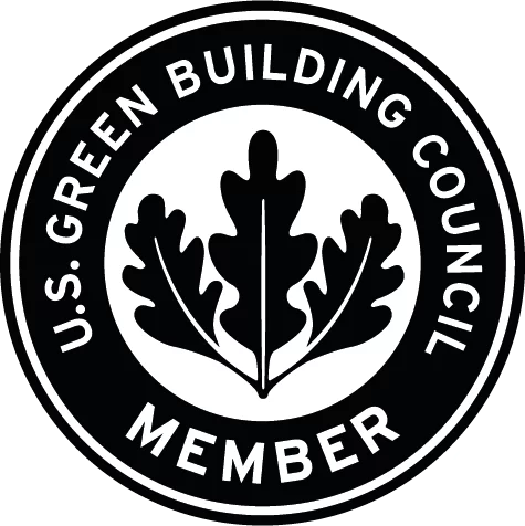 Sello de miembro del U.S. Green Building Council con tres hojas de roble.