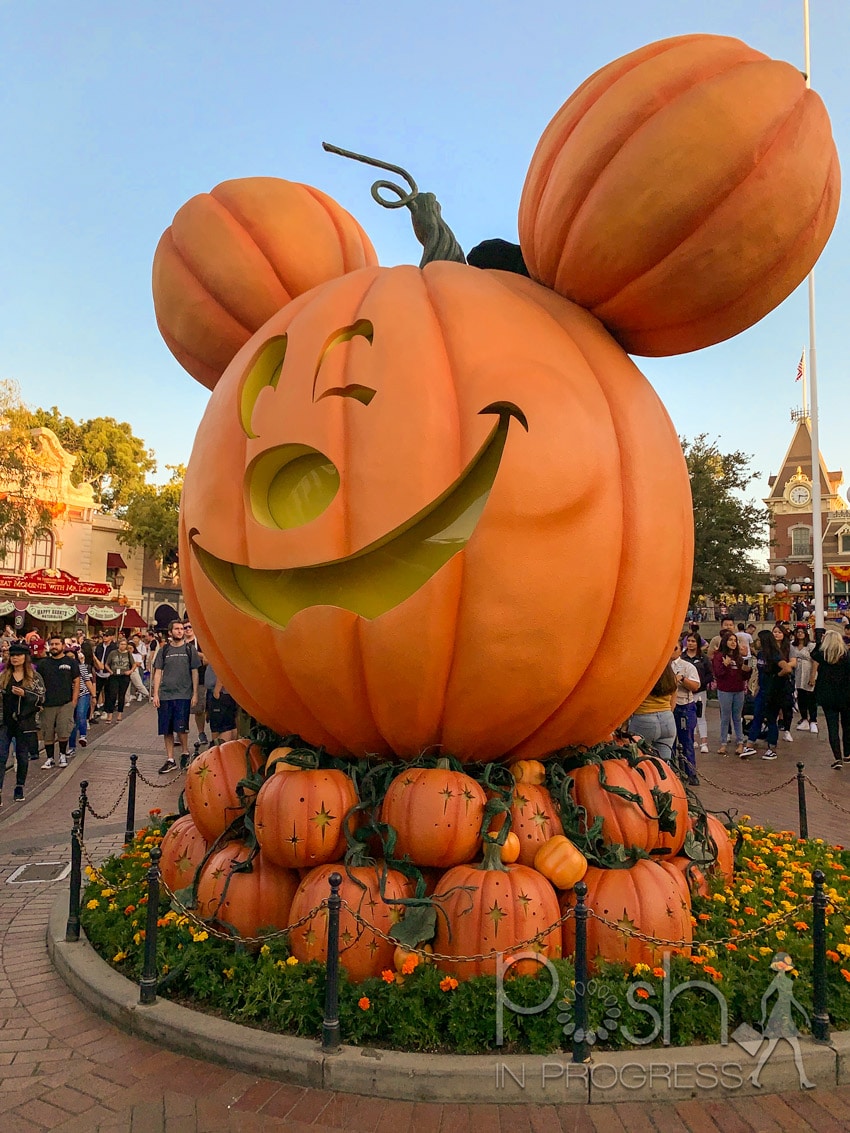 Halloween at Disneyland 2