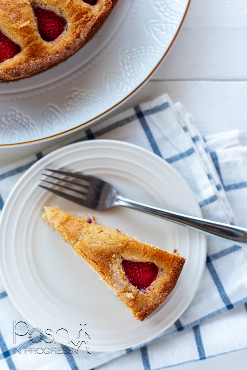 fresh strawberry cake