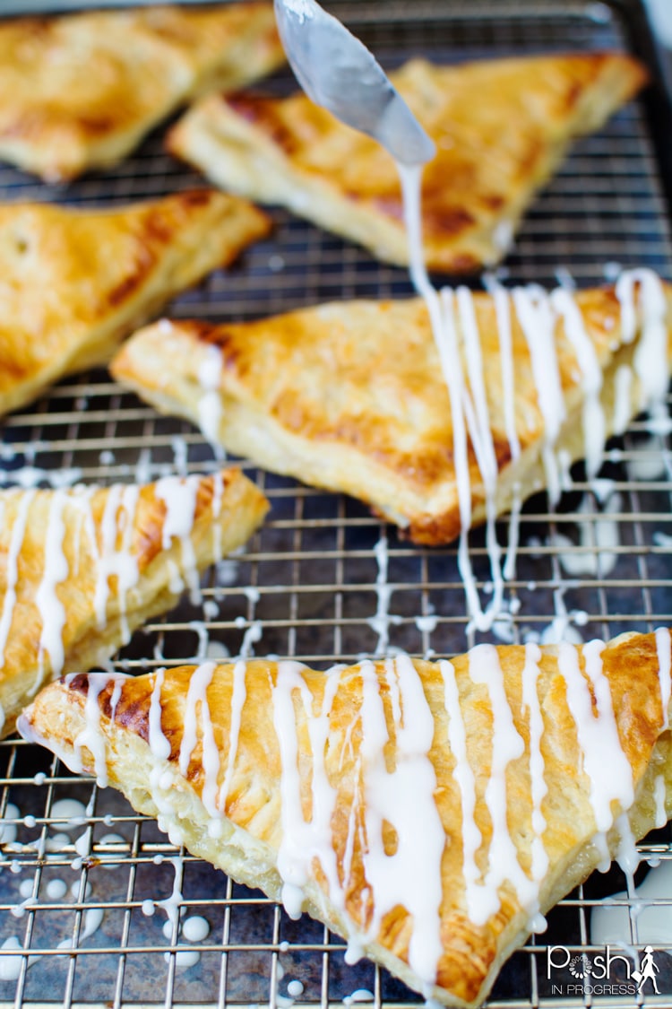 quick-easy-peach-turnovers-recipe