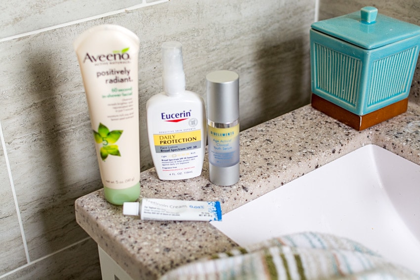 Here are 8 Ways to Lighten Age Spots on the Face