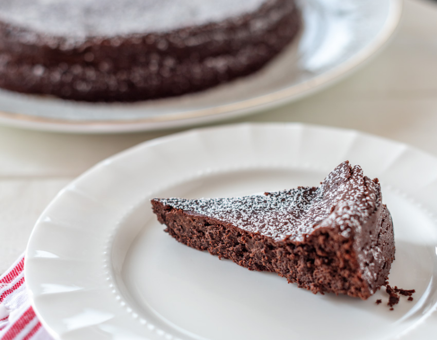 How to Make This Easy and Rich Chocolate Torte