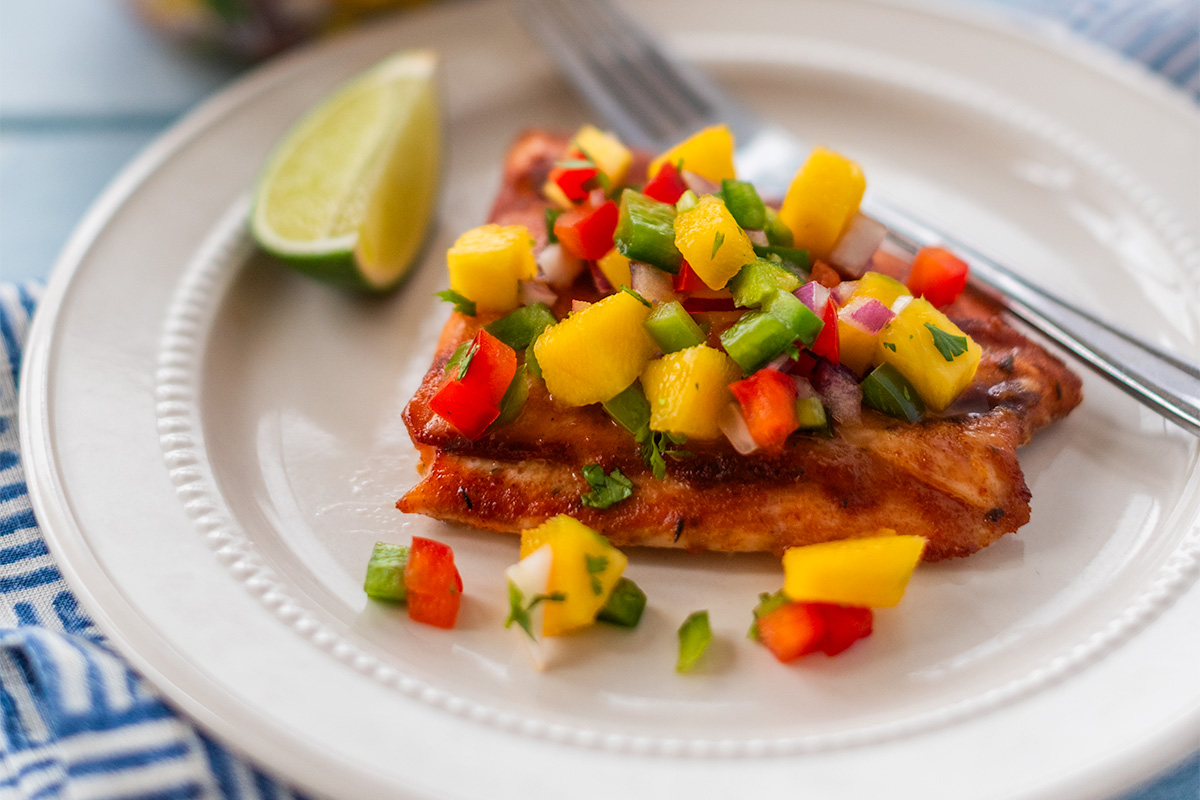 Easy Mango Salsa Recipe (Perfect for Salmon, Tacos & Chips)